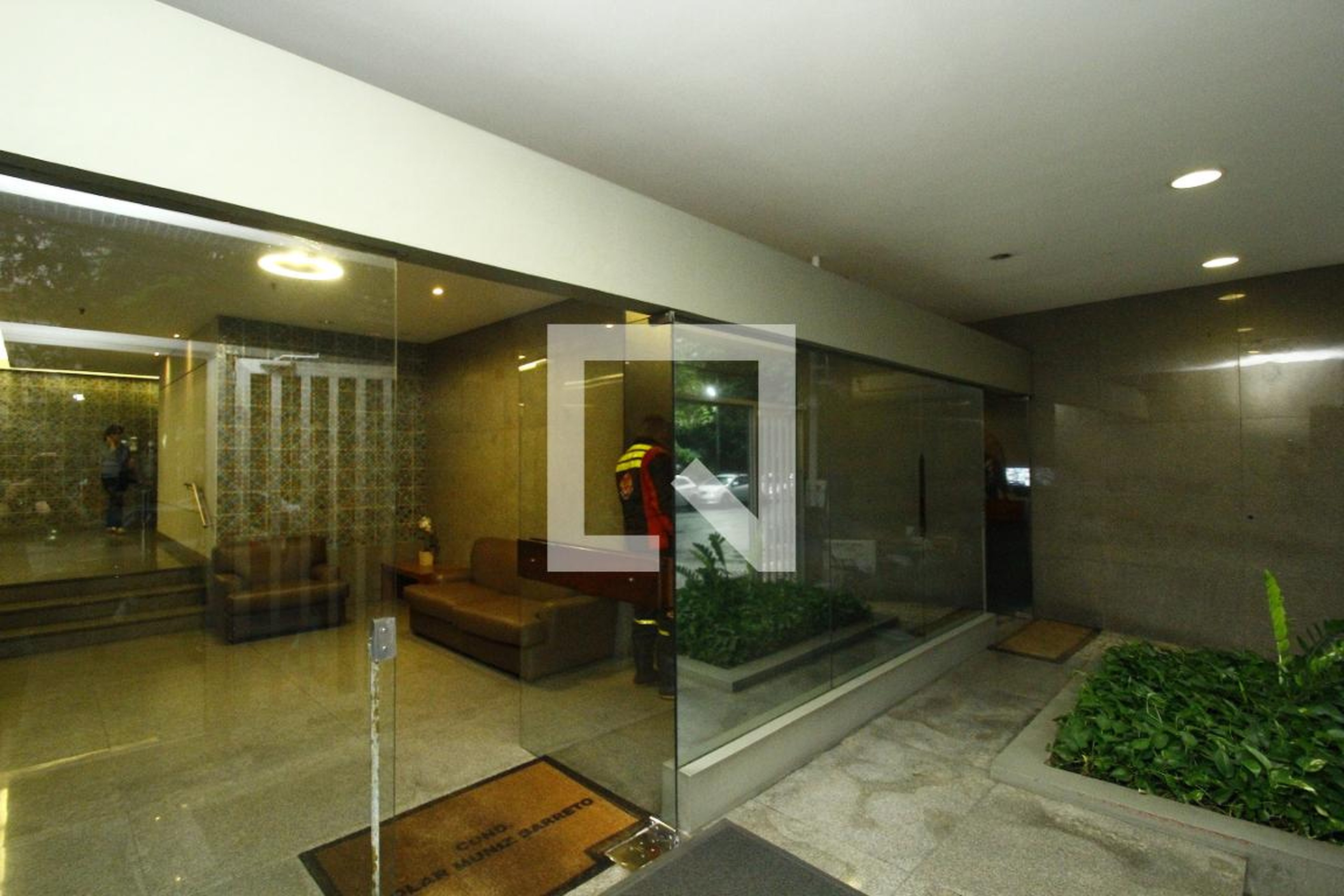 Entrada do Prédio - Edifício Solar Muniz Barreto
