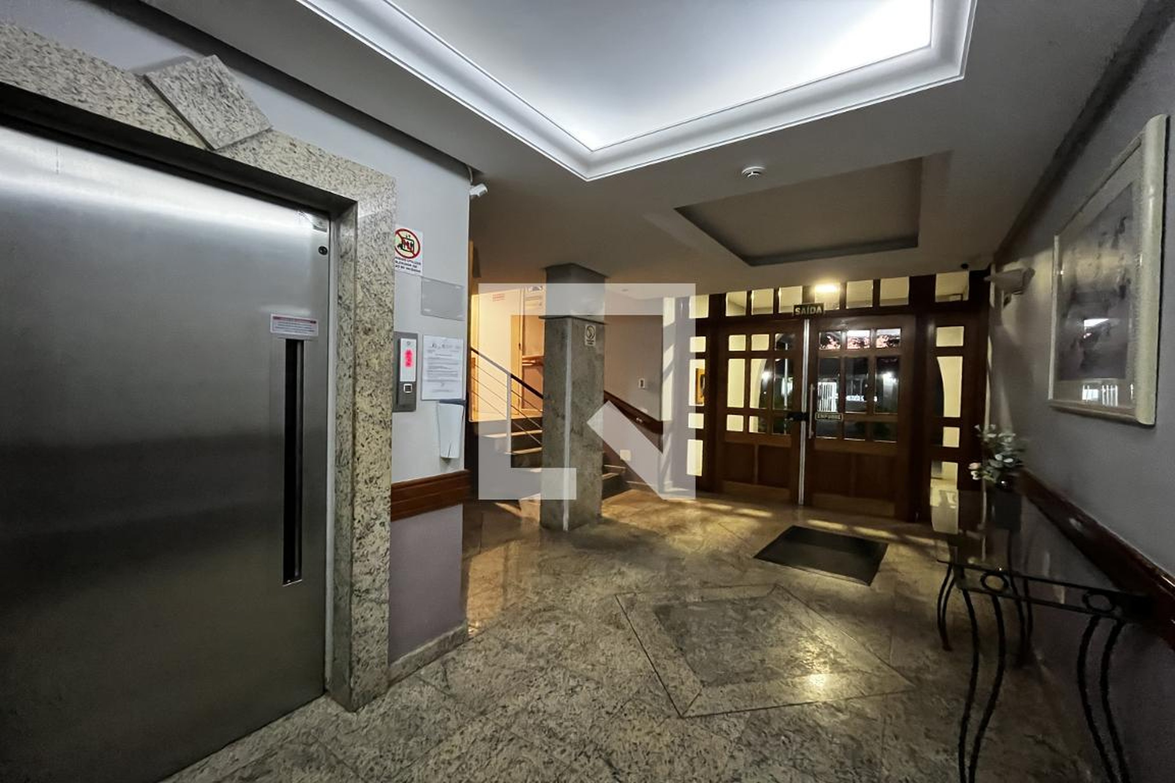 Hall de Entrada - Edifício Porto Alegre