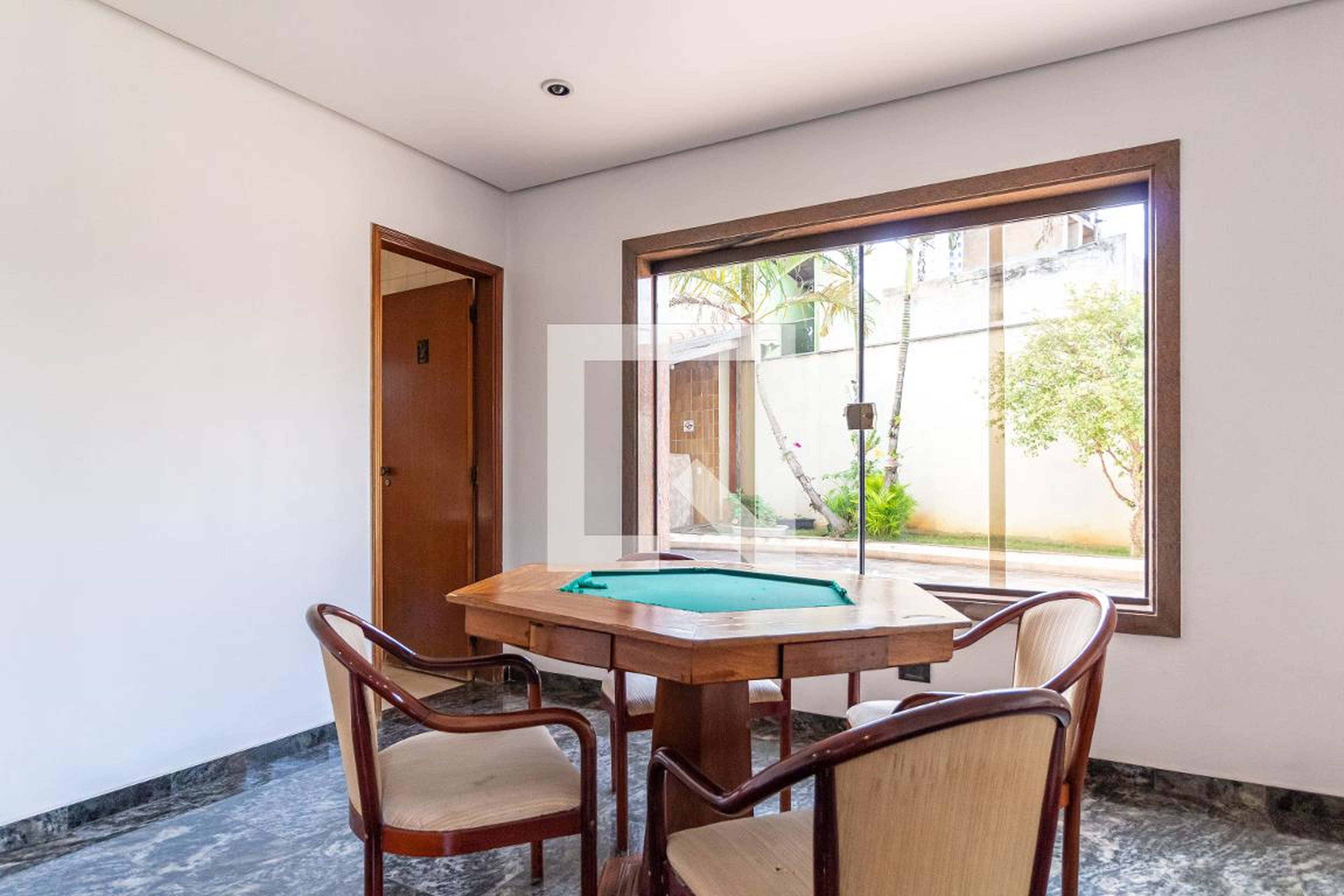 Sala de Jogos - Vivian L'Edifice