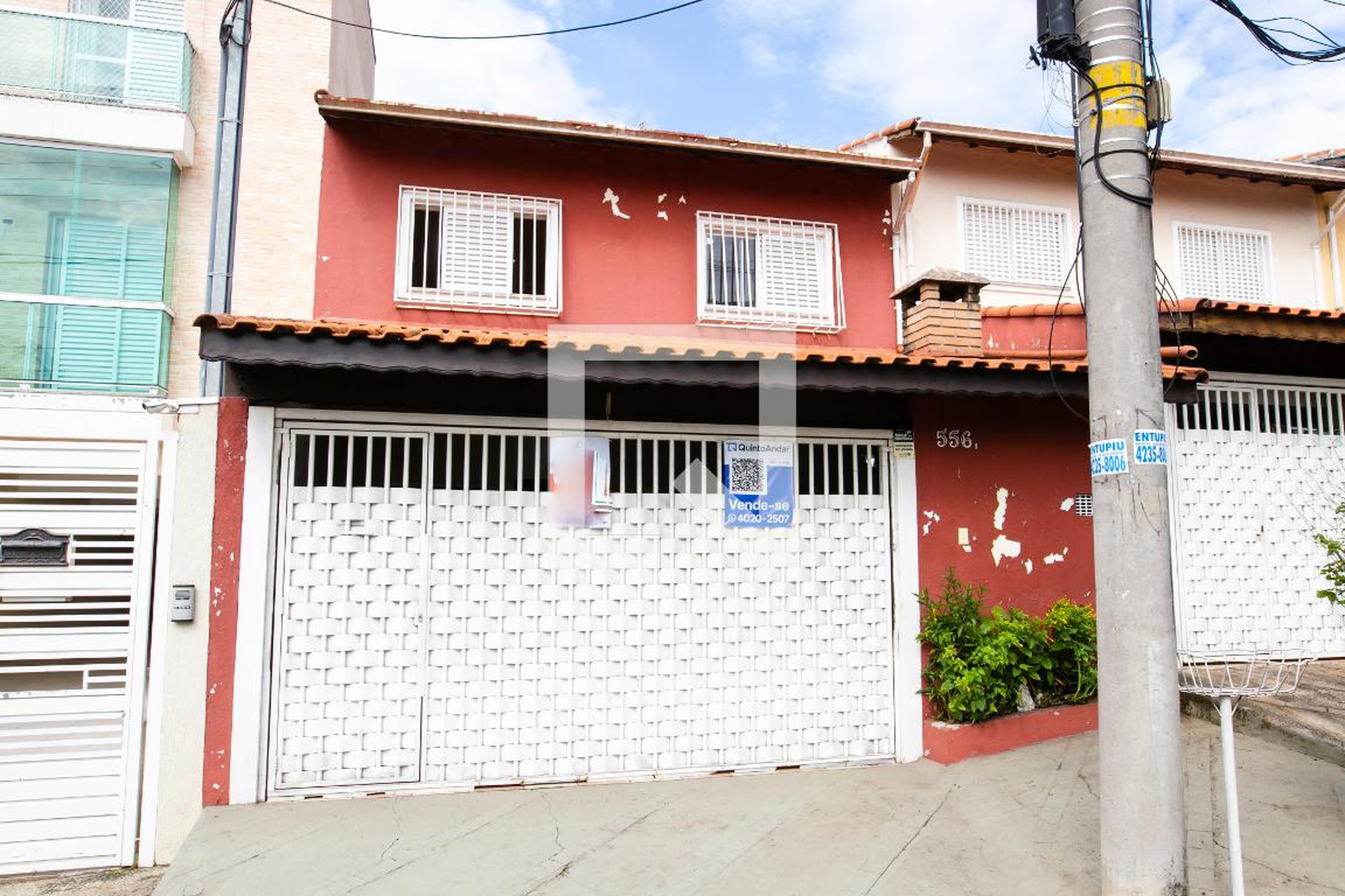 Fachada Condomínio em R. Buri, 556