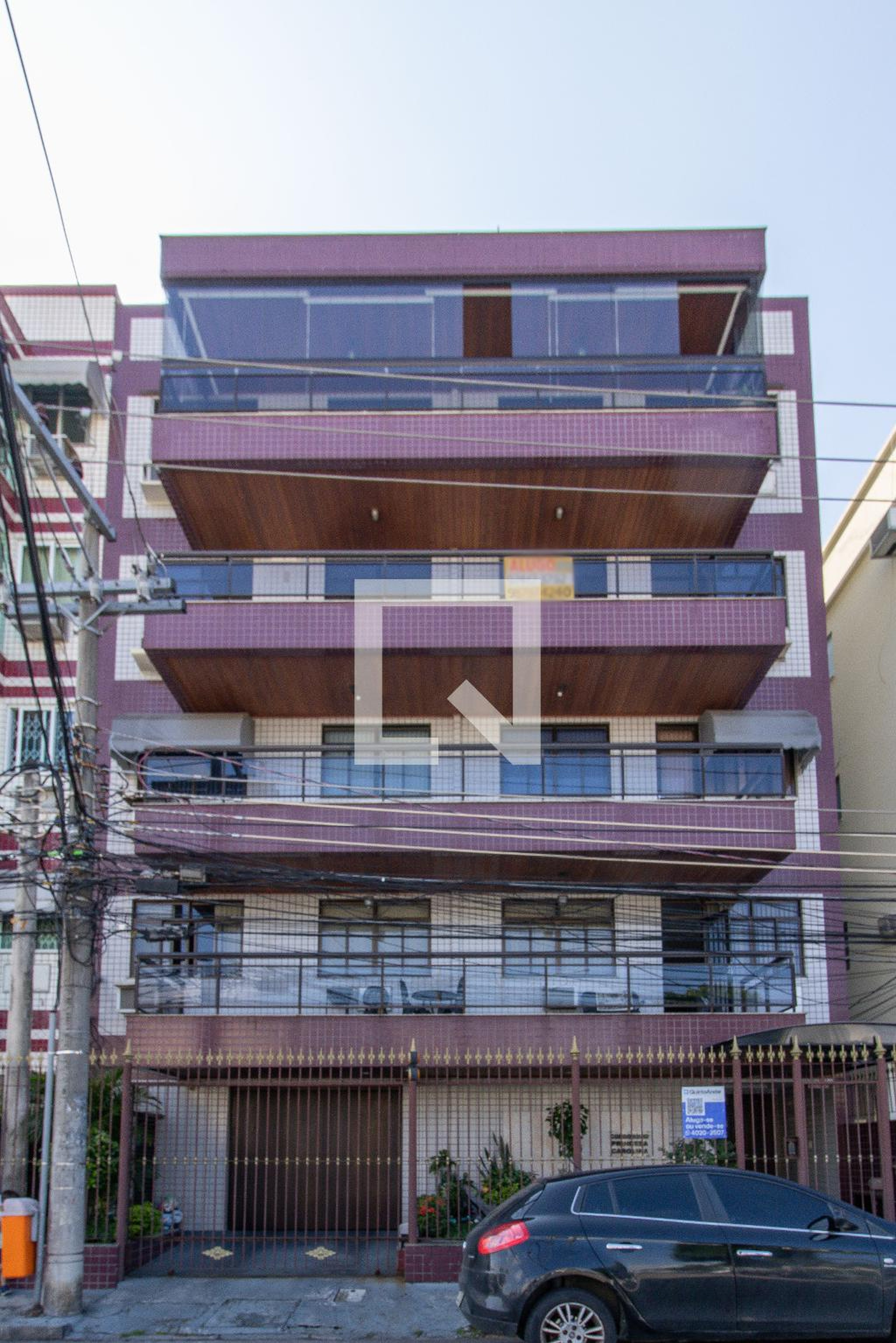 Fachada Condomínio em Rua Rodolfo Chambelland, 108