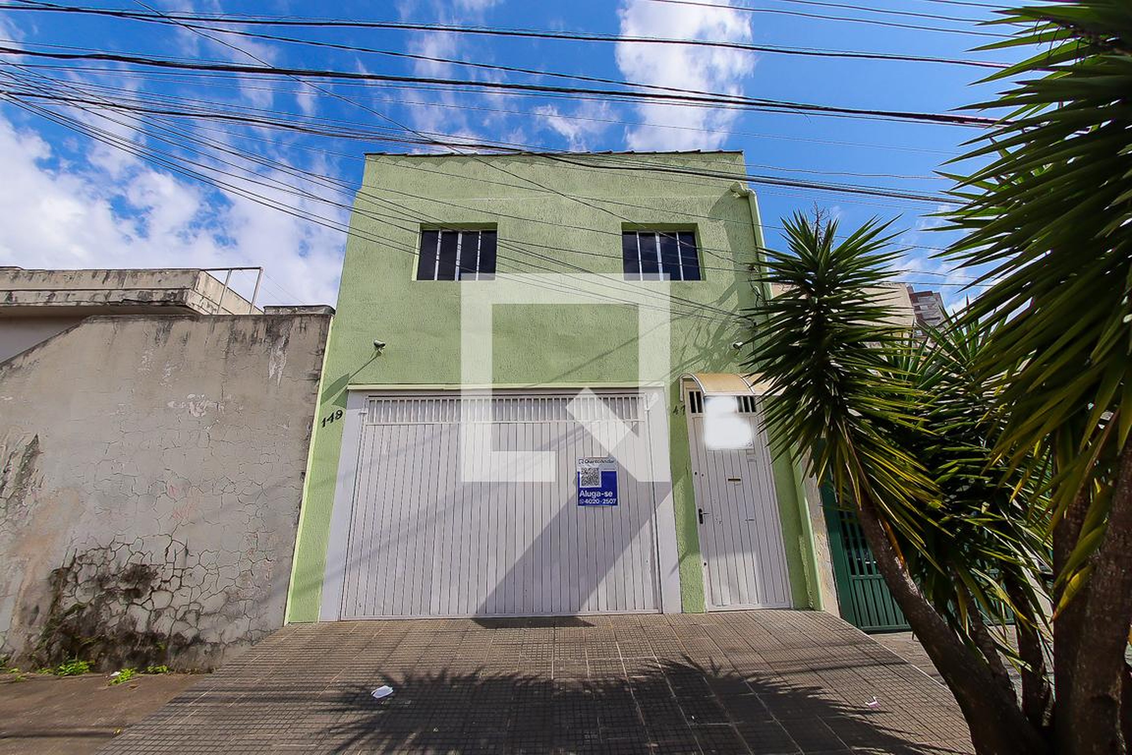 Fachada Condomínio em Rua Antônio Guimarães, 147