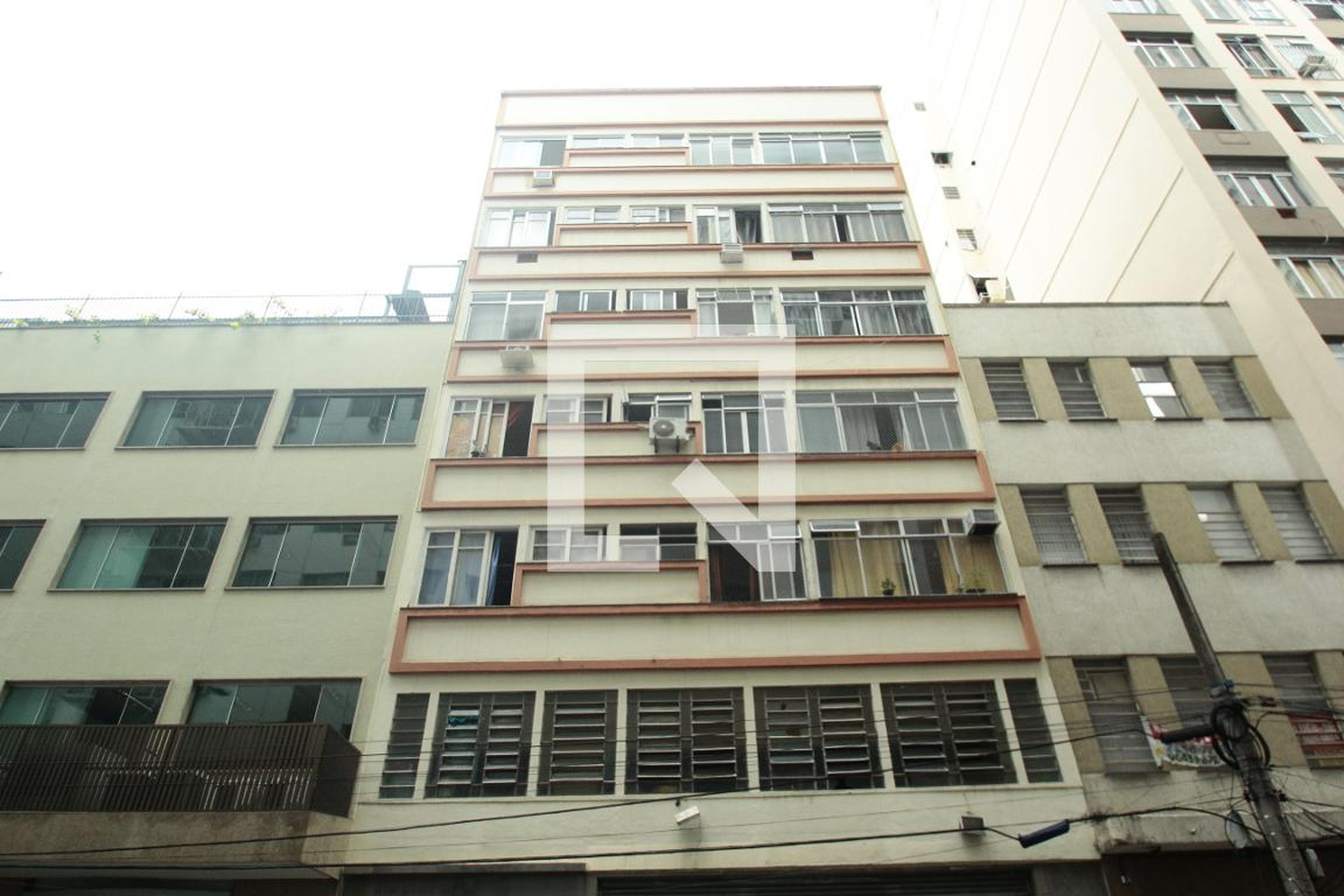 Fachada do Prédio Condomínio em Rua dos Inválidos, 196