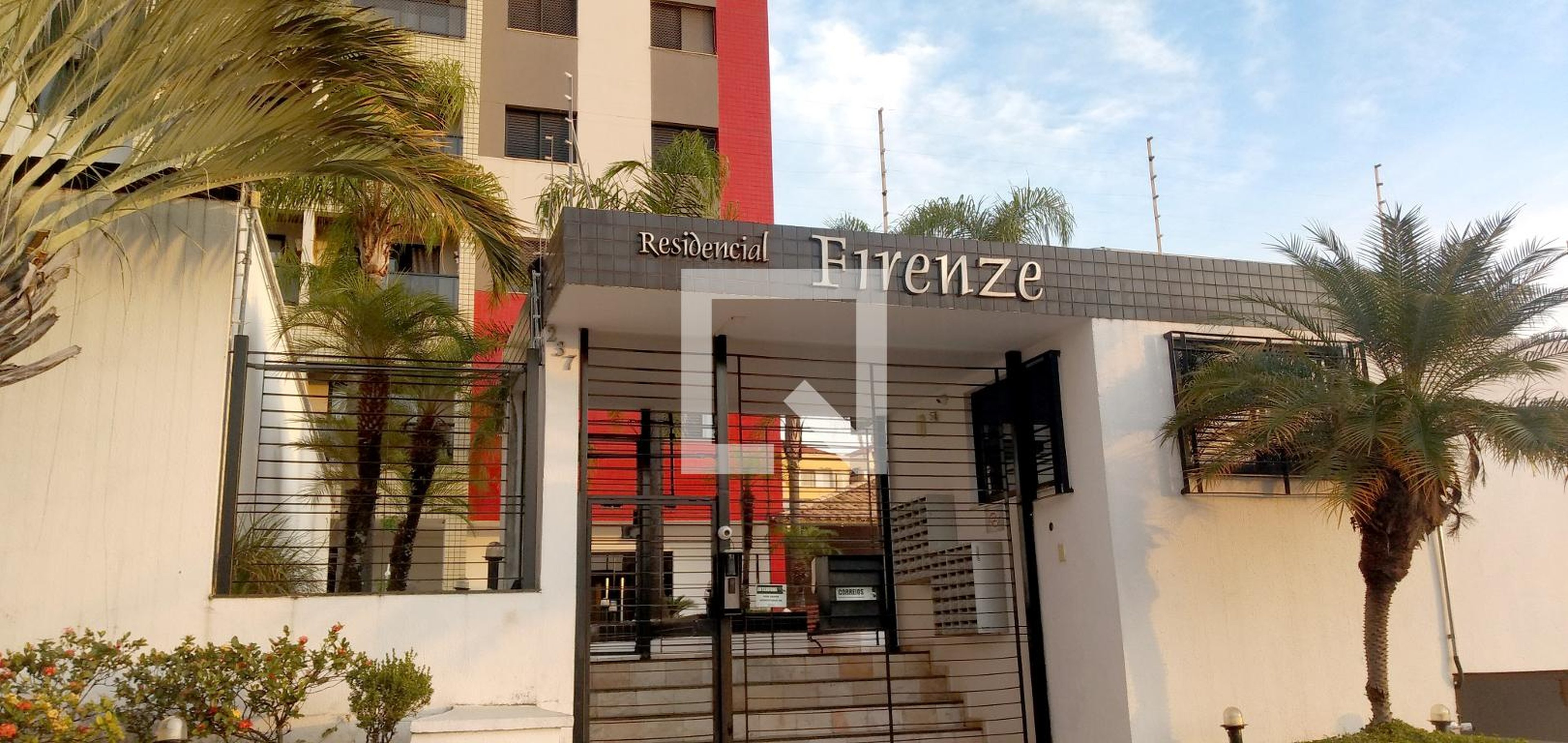 Fachada do Condomínio Condomínio Firenze