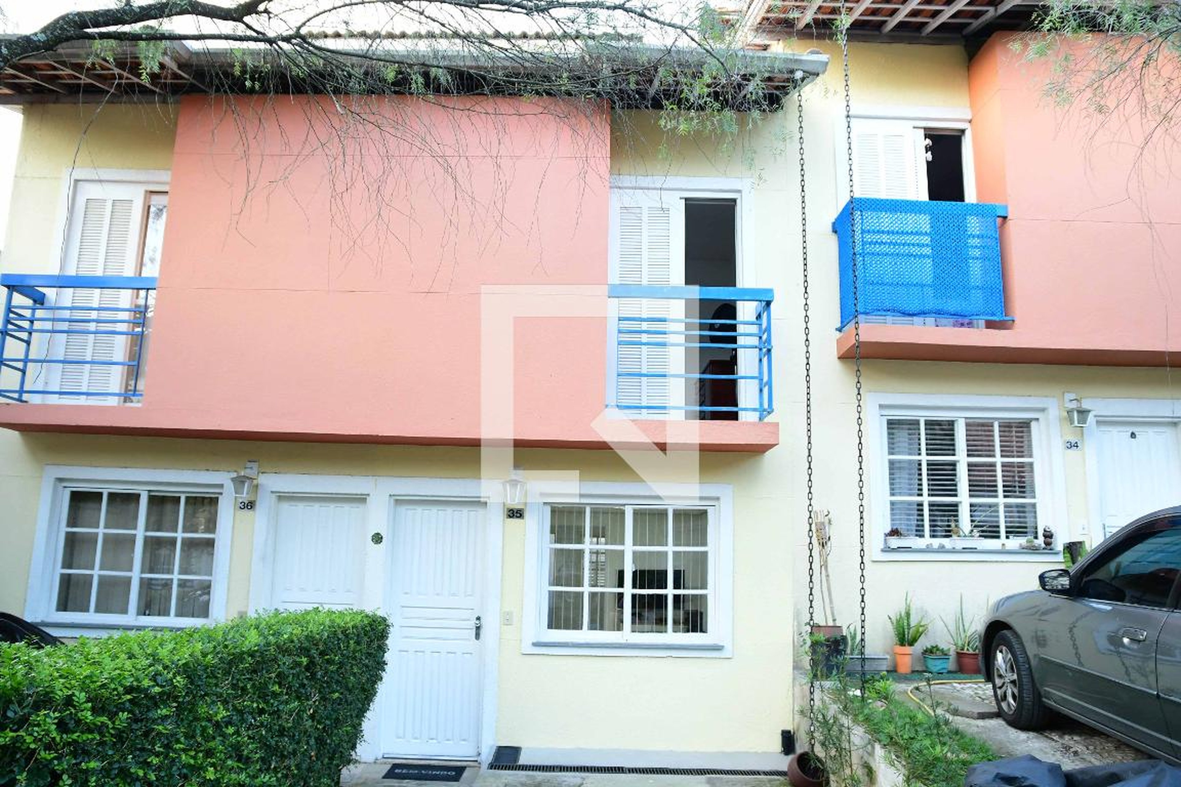 Fachada Condomínio em Rua Felipe Tena, 148