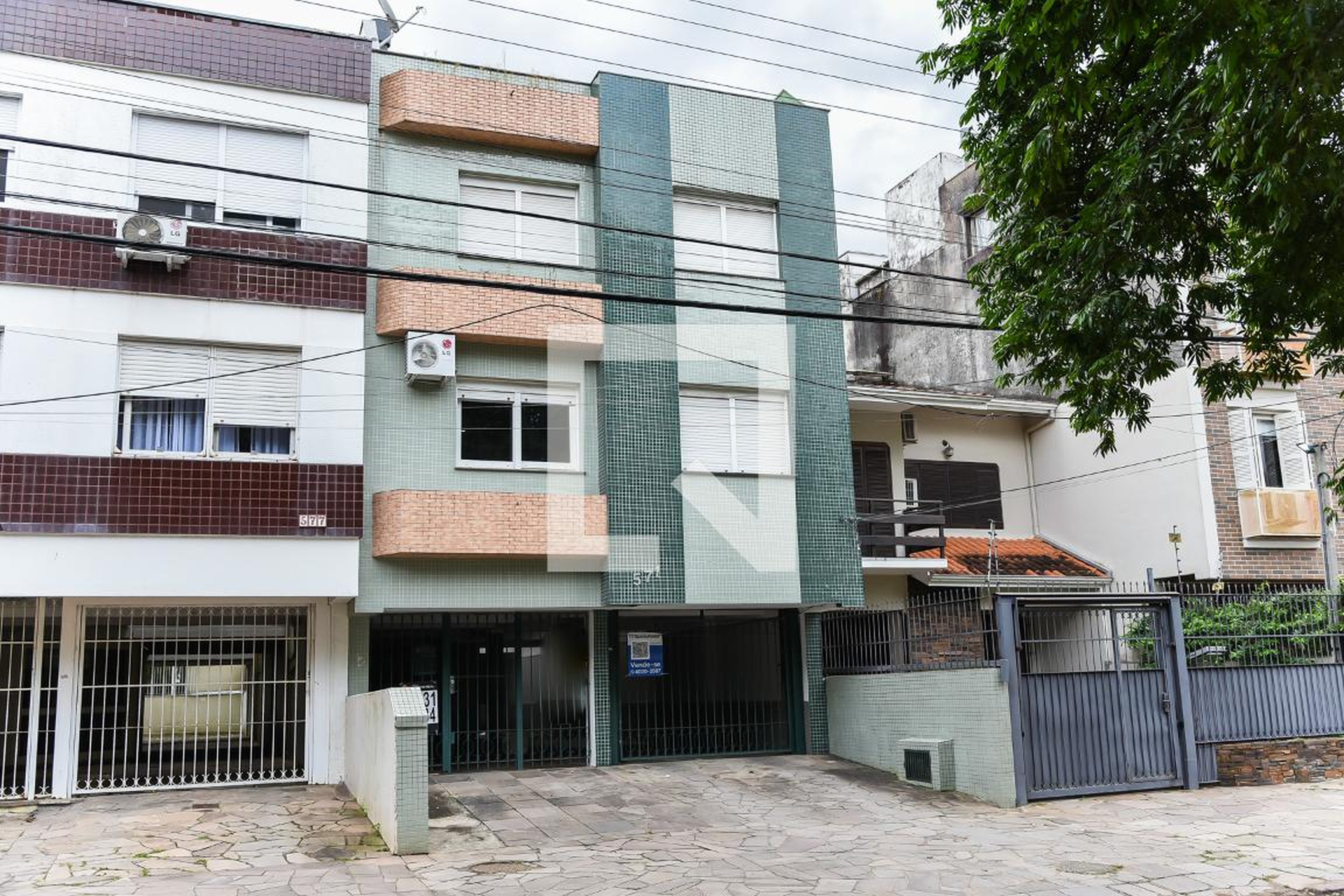 Fachada Condomínio em Rua Coronel Feijó, 571