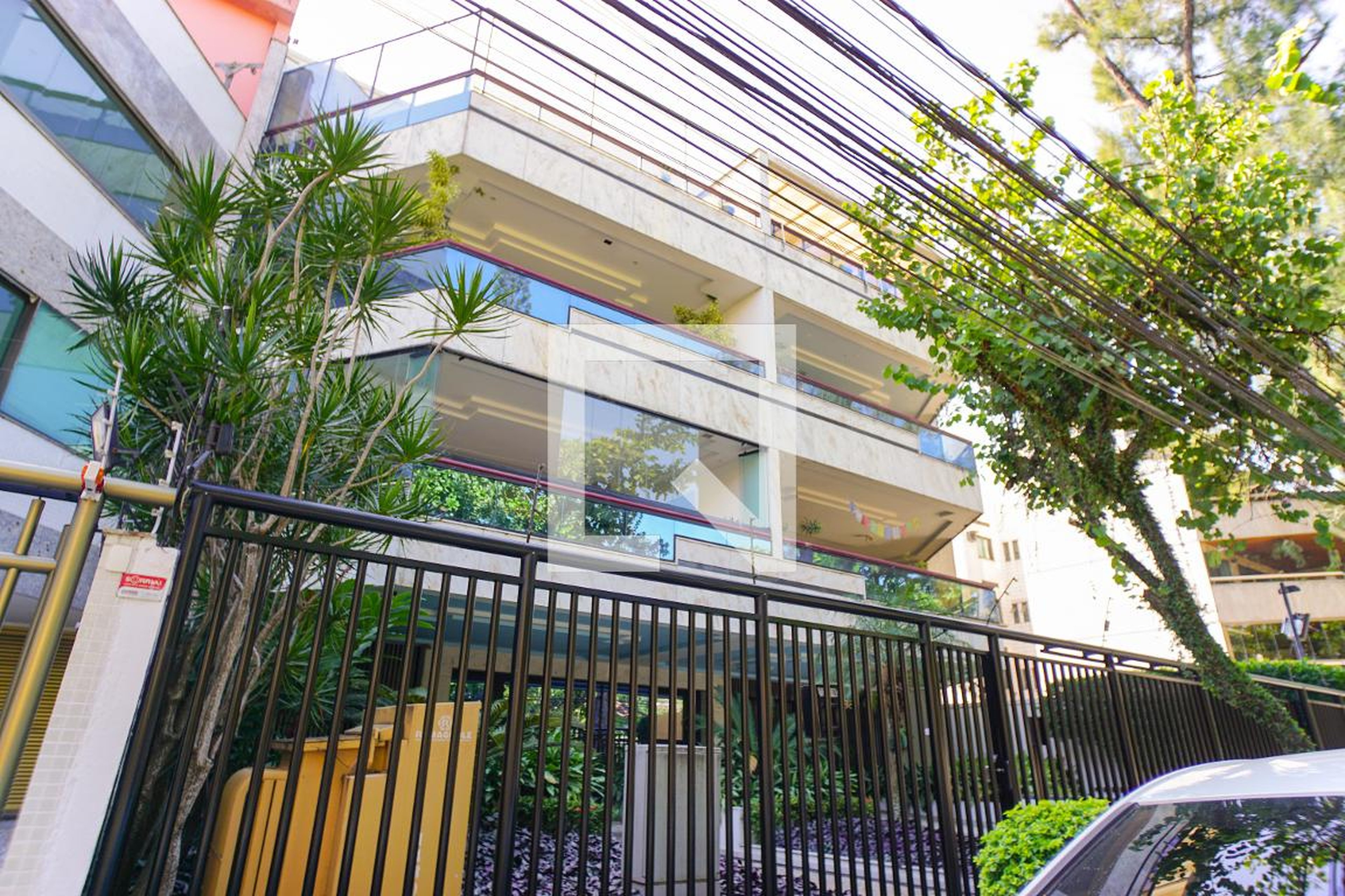 Fachada Edifício Audi