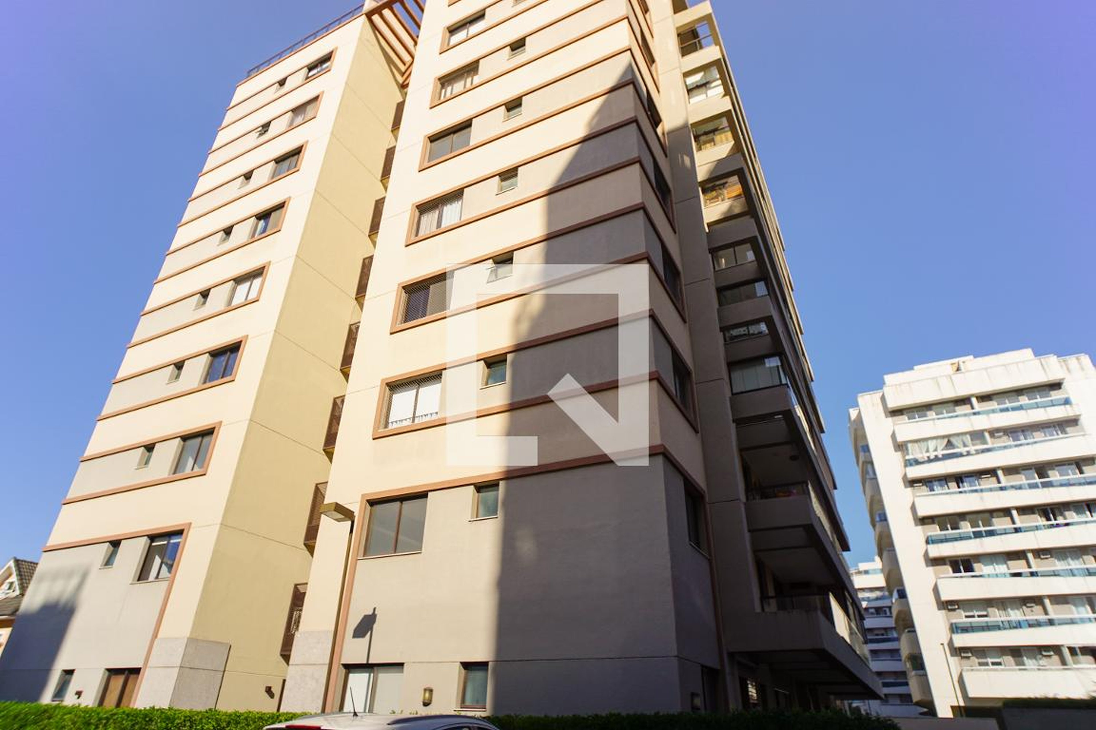 Fachada Condomínio em Avenida Tim Maia, 7287