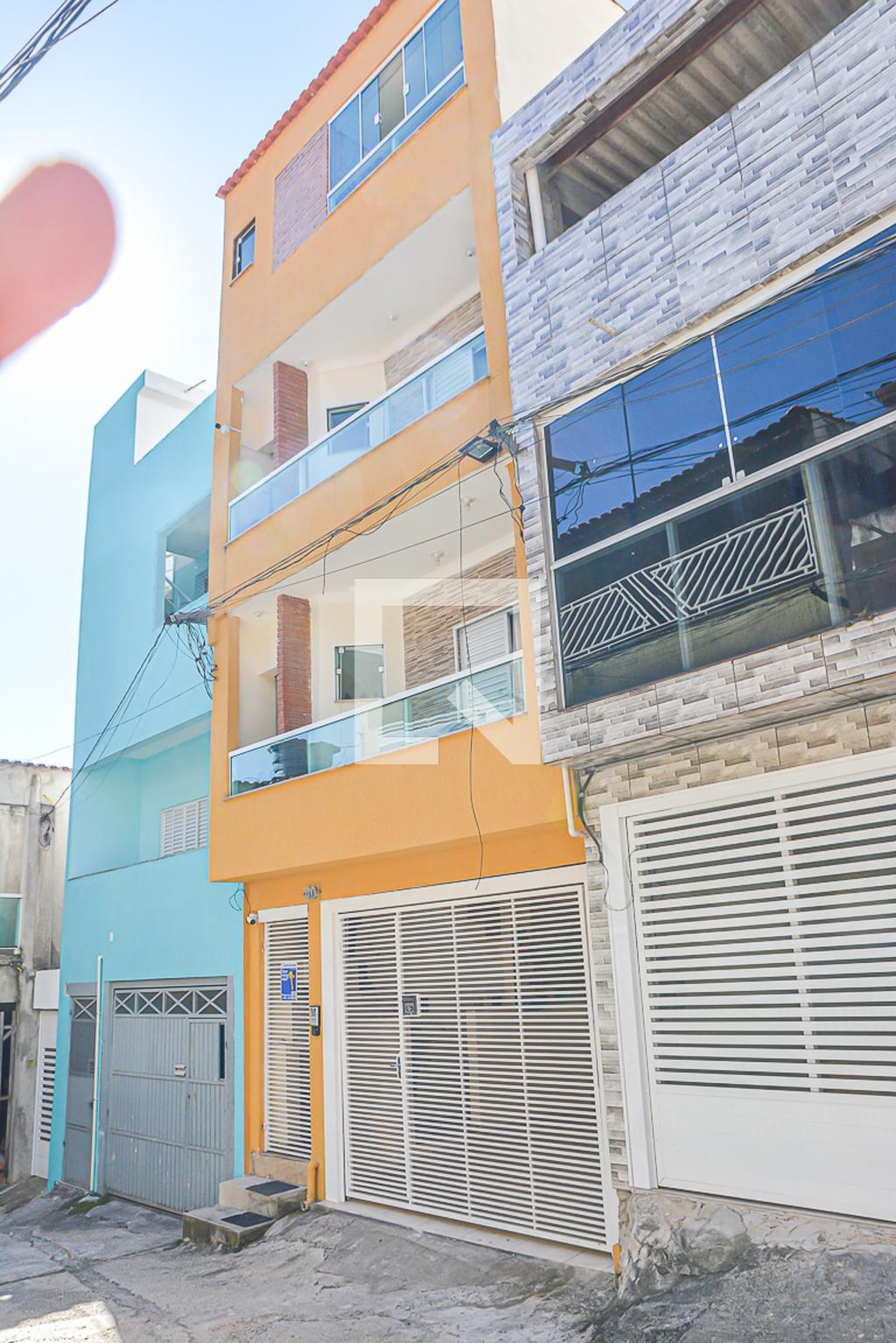 Fachada Condomínio em Rua Jean Pierre Fleissig, 40