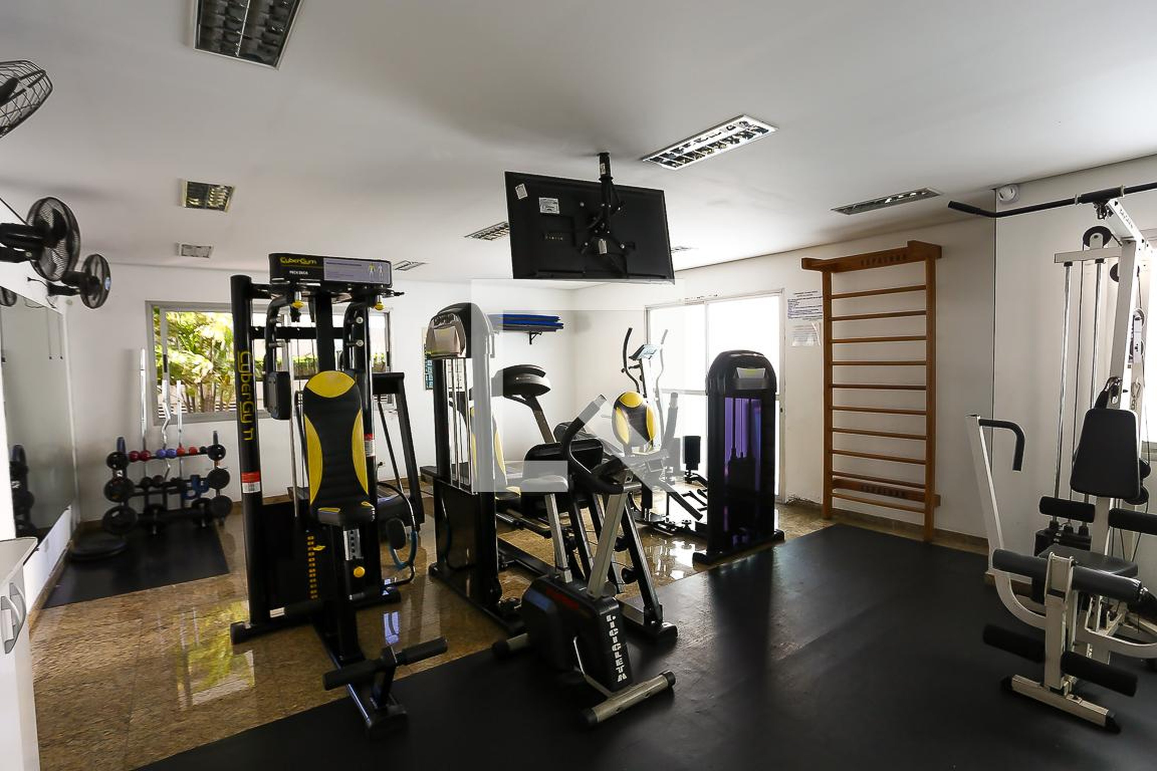 Academia - Colinas Verdes