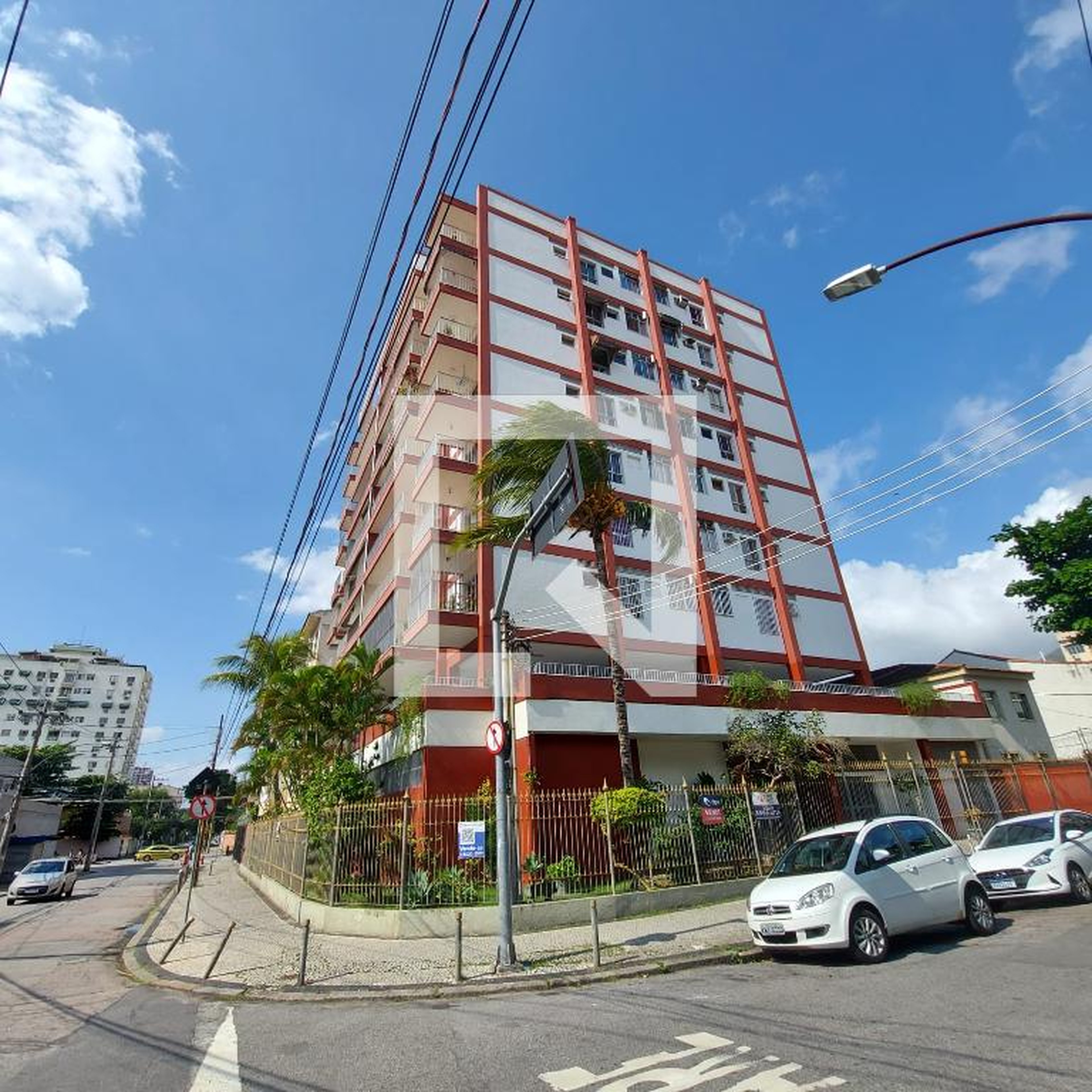 Fachada do Condomínio Edifício Solar das Orquídeas