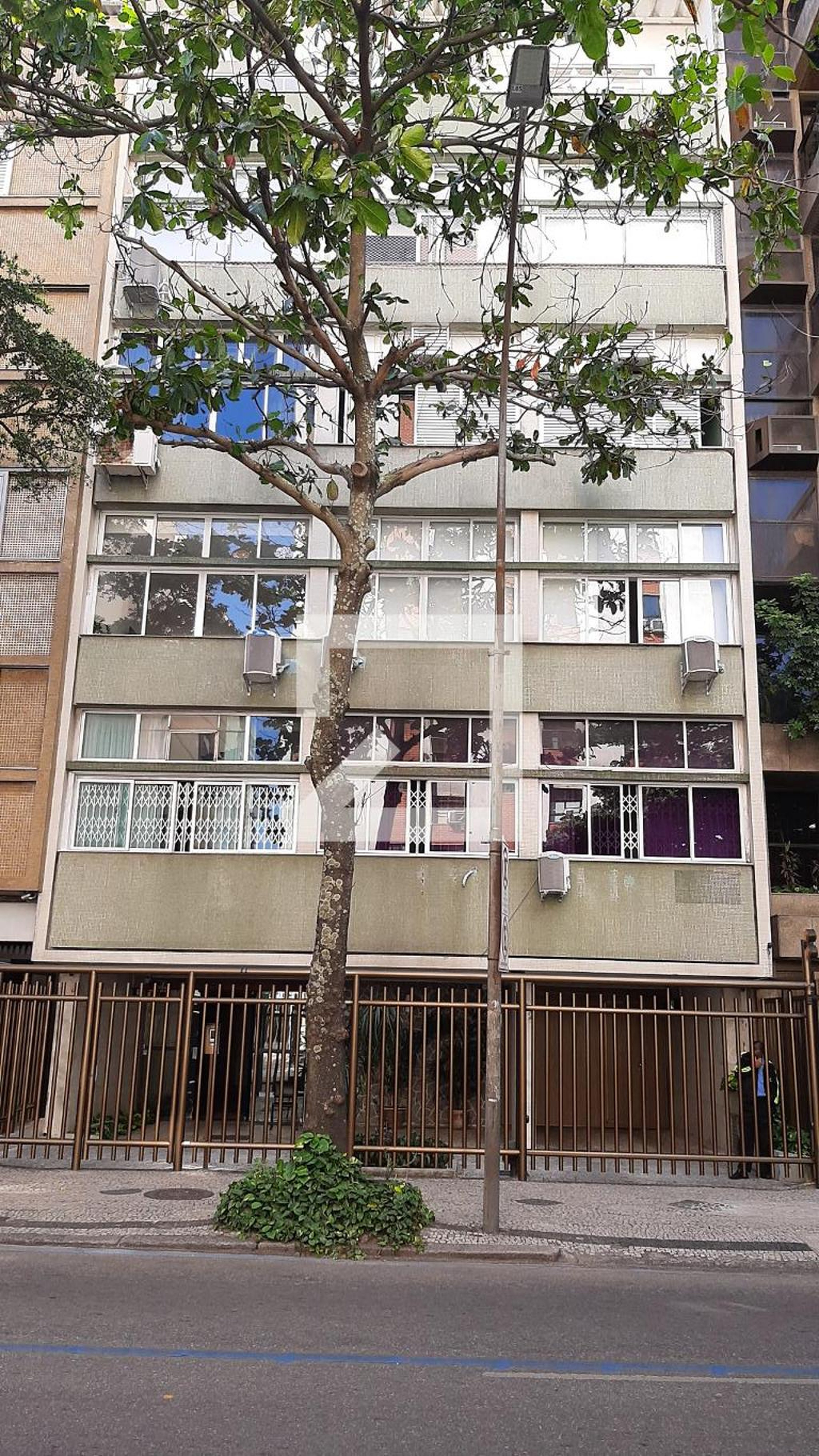 Fachada Condomínio em Rua Prudente de Morais, 462