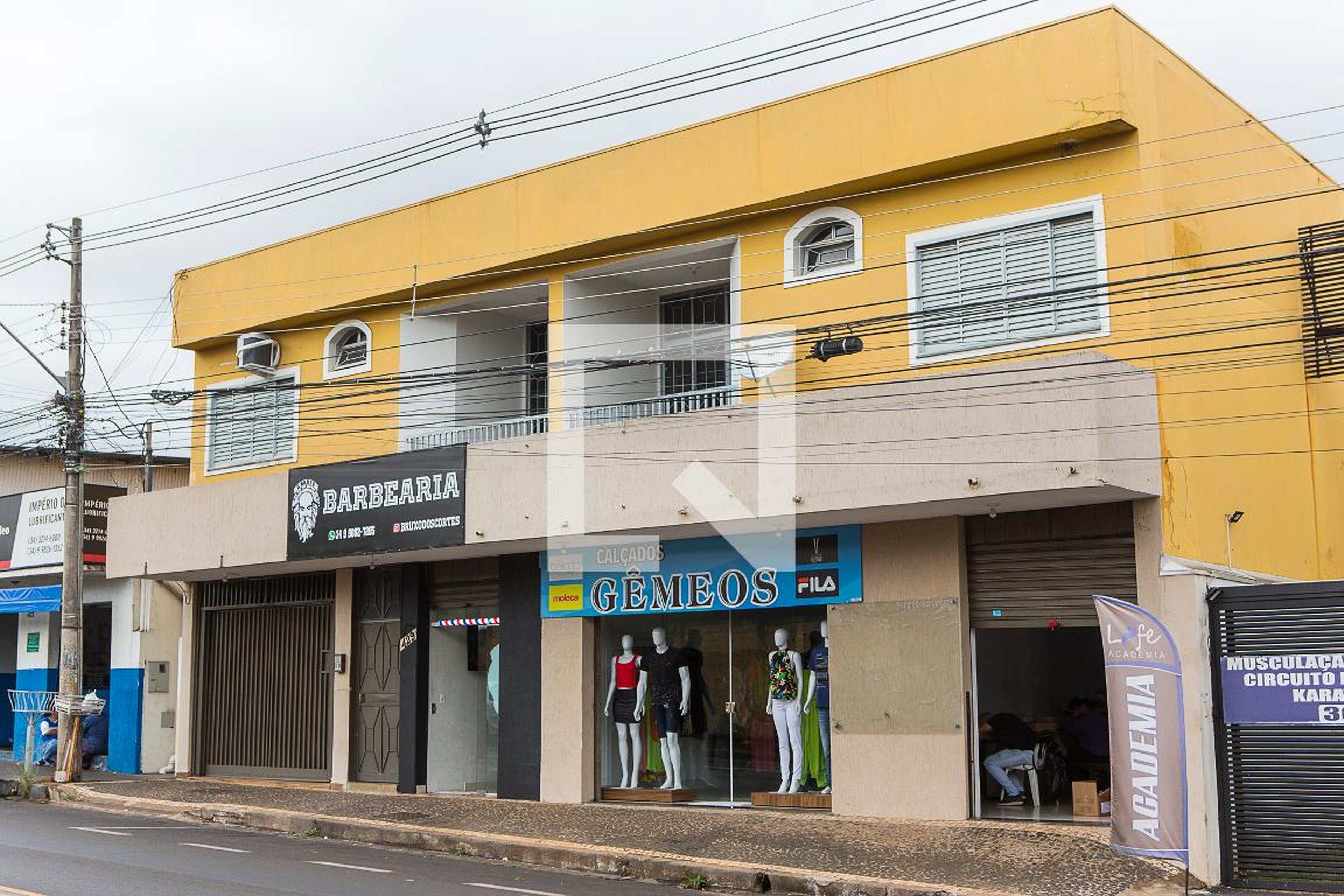 Fachada Condomínio em Avenida Brigadeiro Sampaio, 429