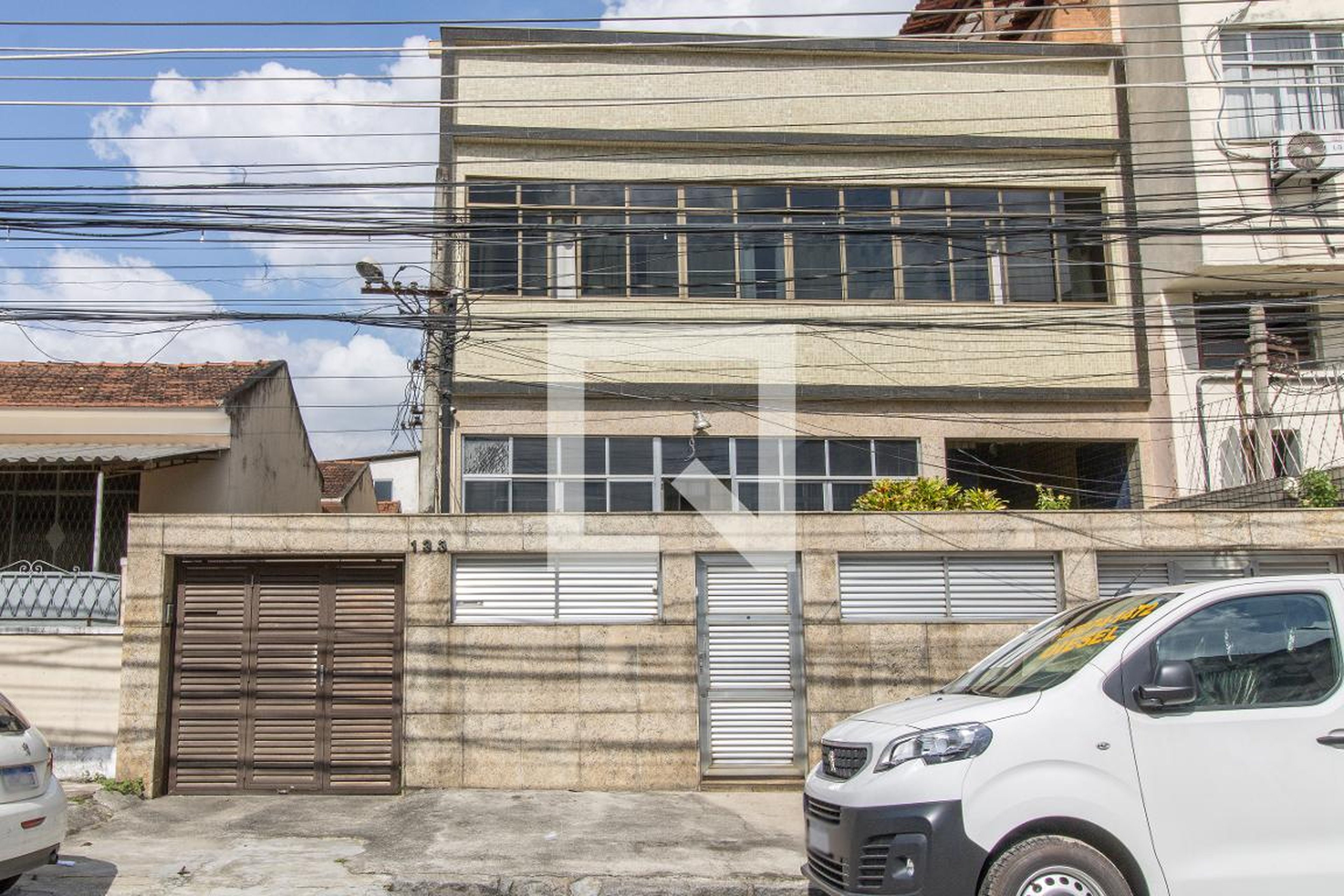 Fachada Condomínio em Rua Olga, 133