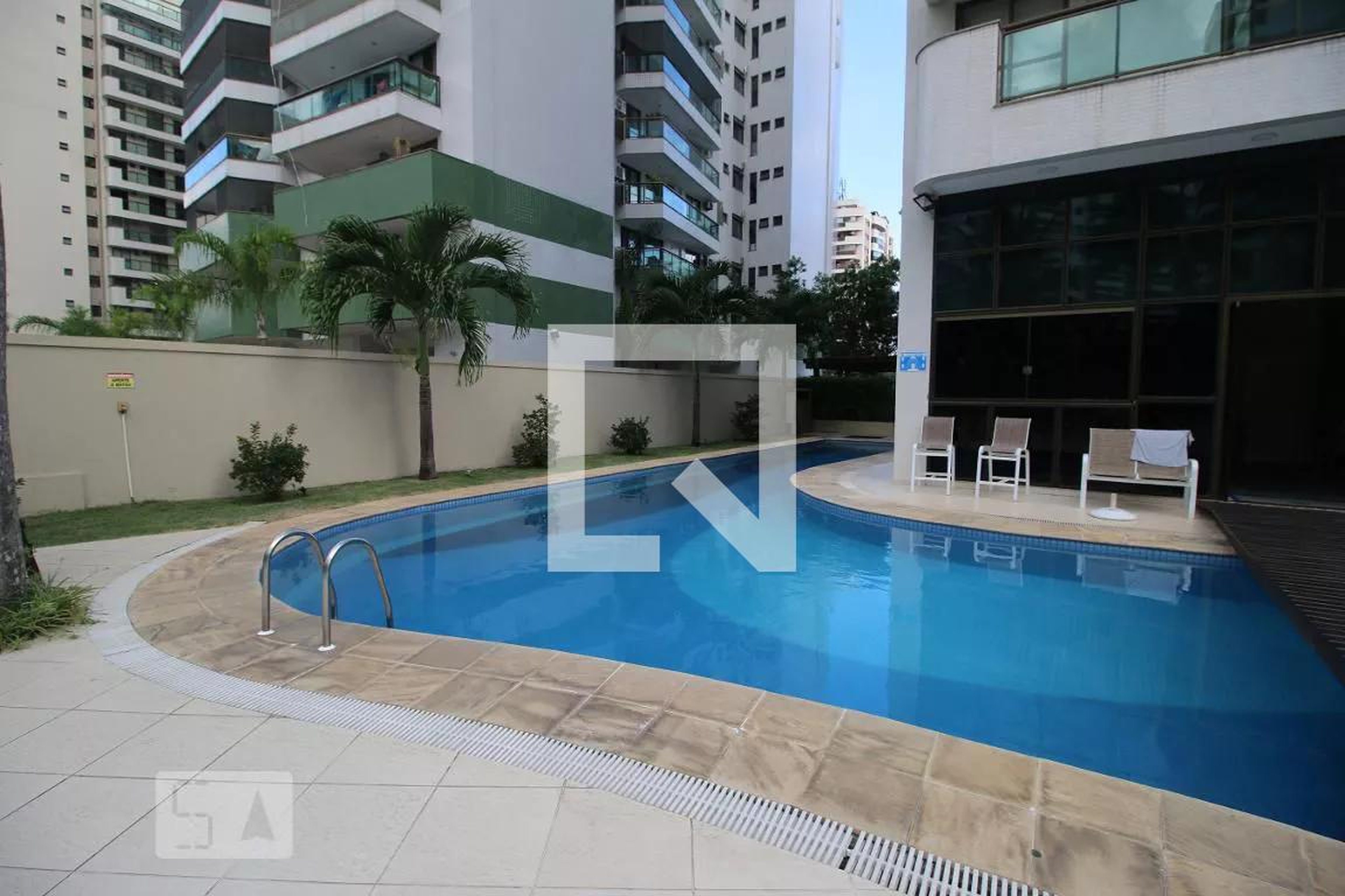 Piscina - Barra Premier