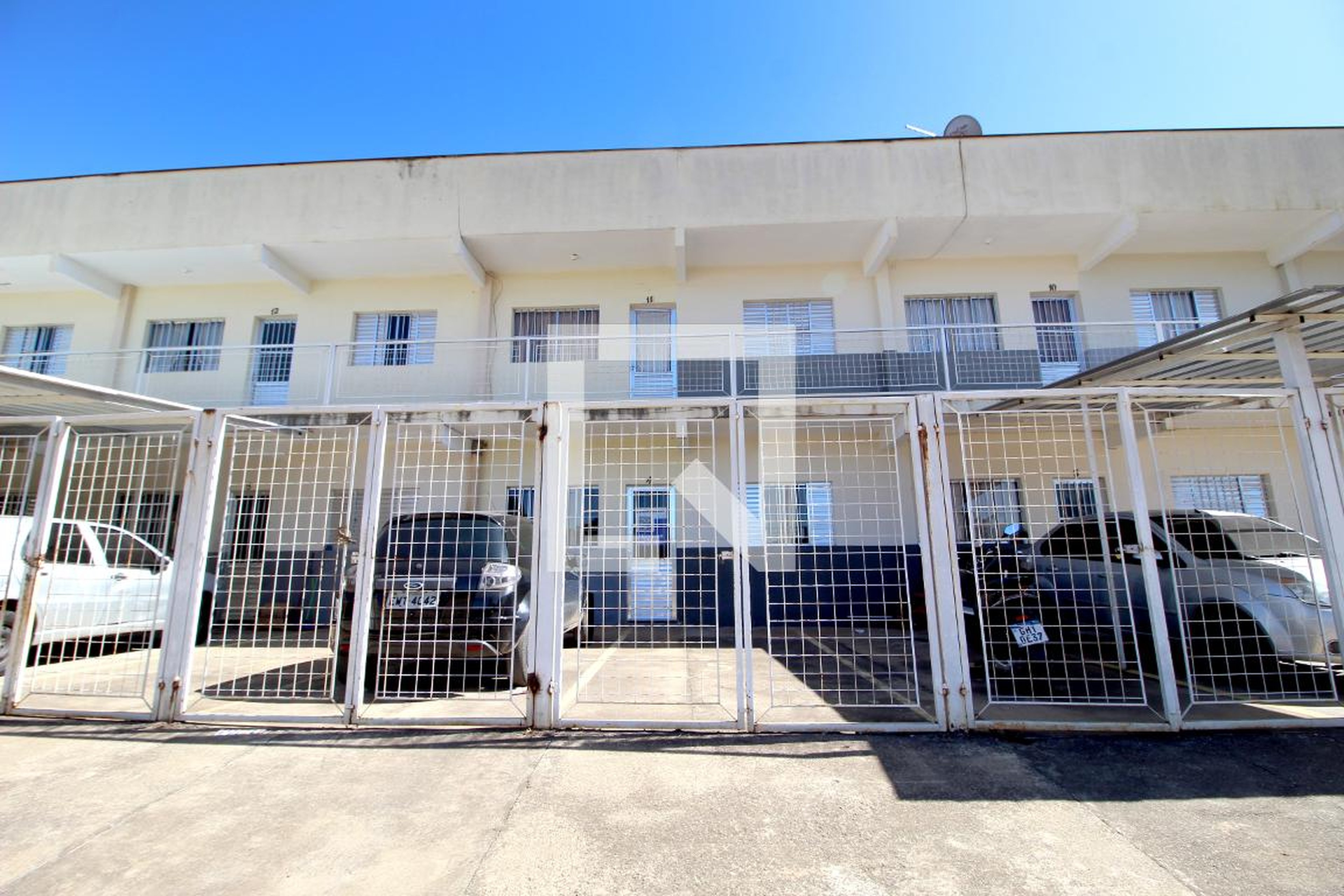 Fachada Condomínio em Rua Maria do Nascimento Miranda, 67