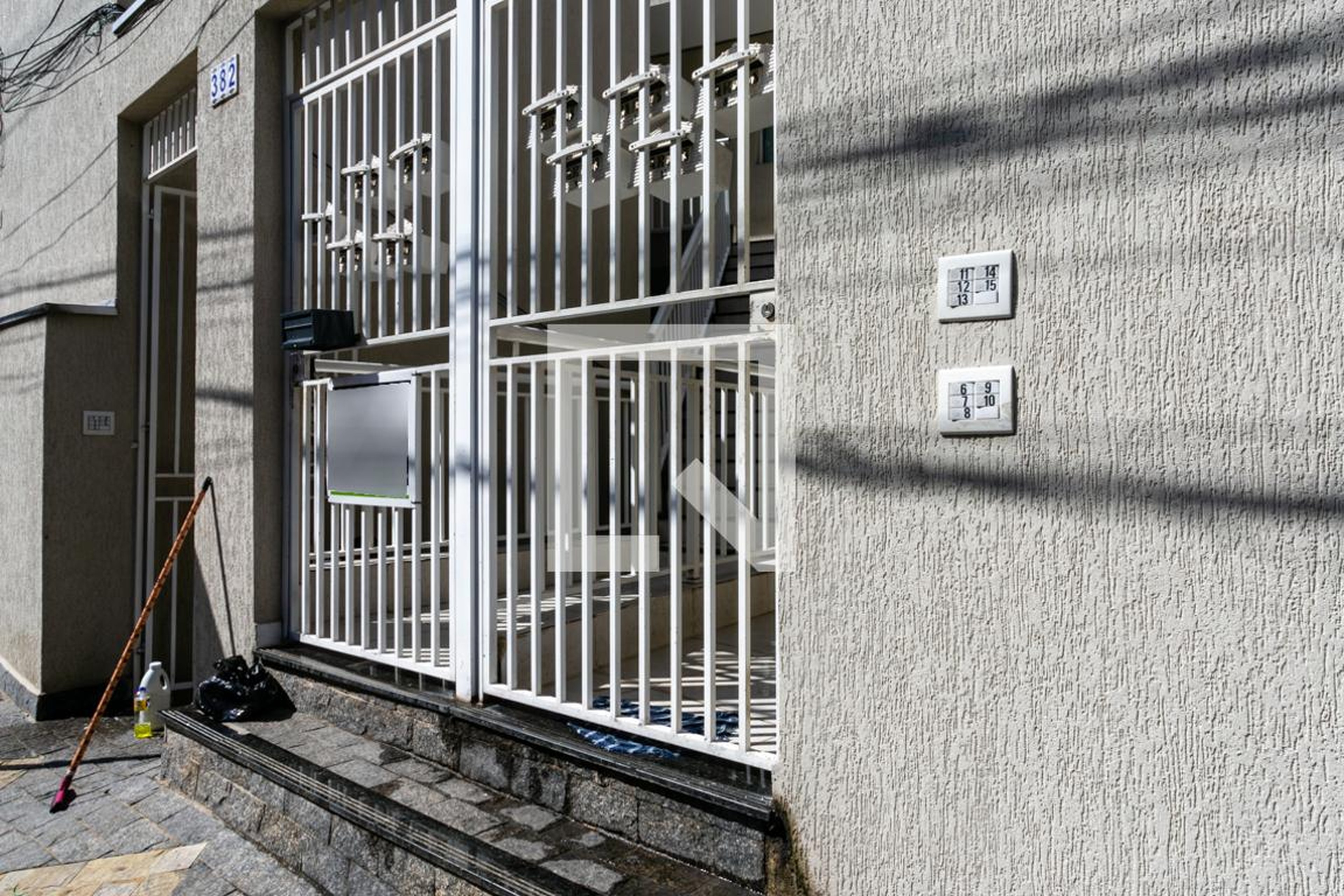 Fachada do condomínio Condomínio Vasconcelos de Almeida