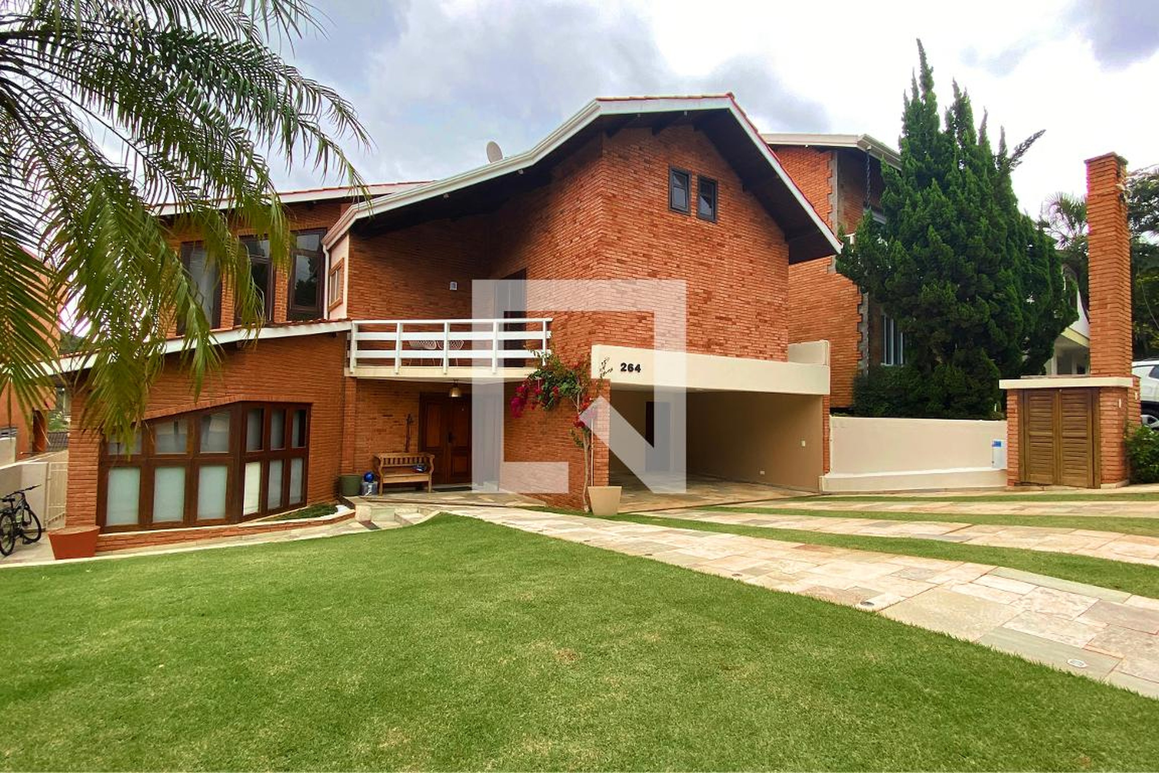 Fachada Condomínio em Alameda Imarés, 264