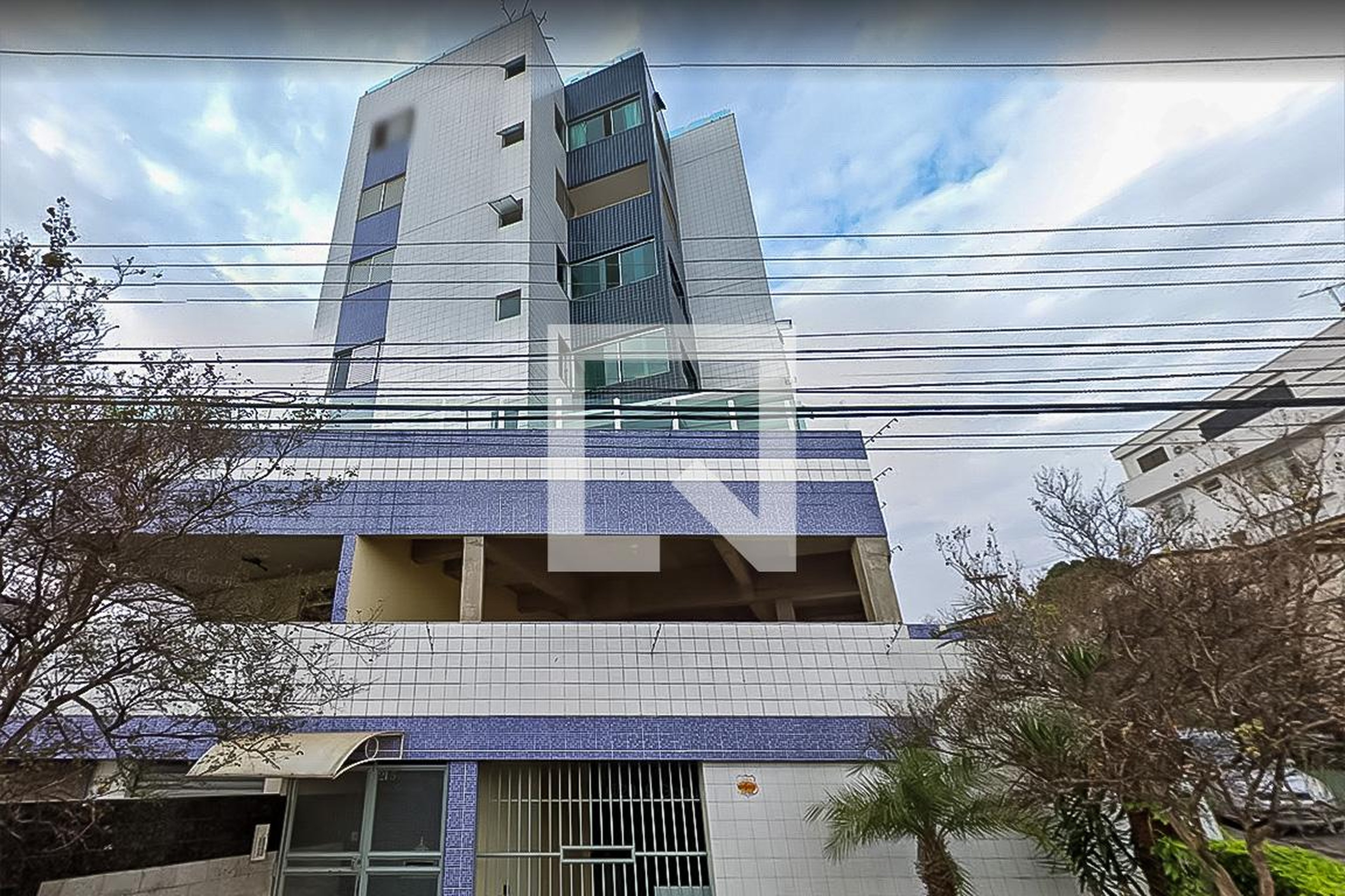 Fachada Condomínio em Rua Leôncio Chagas, 215