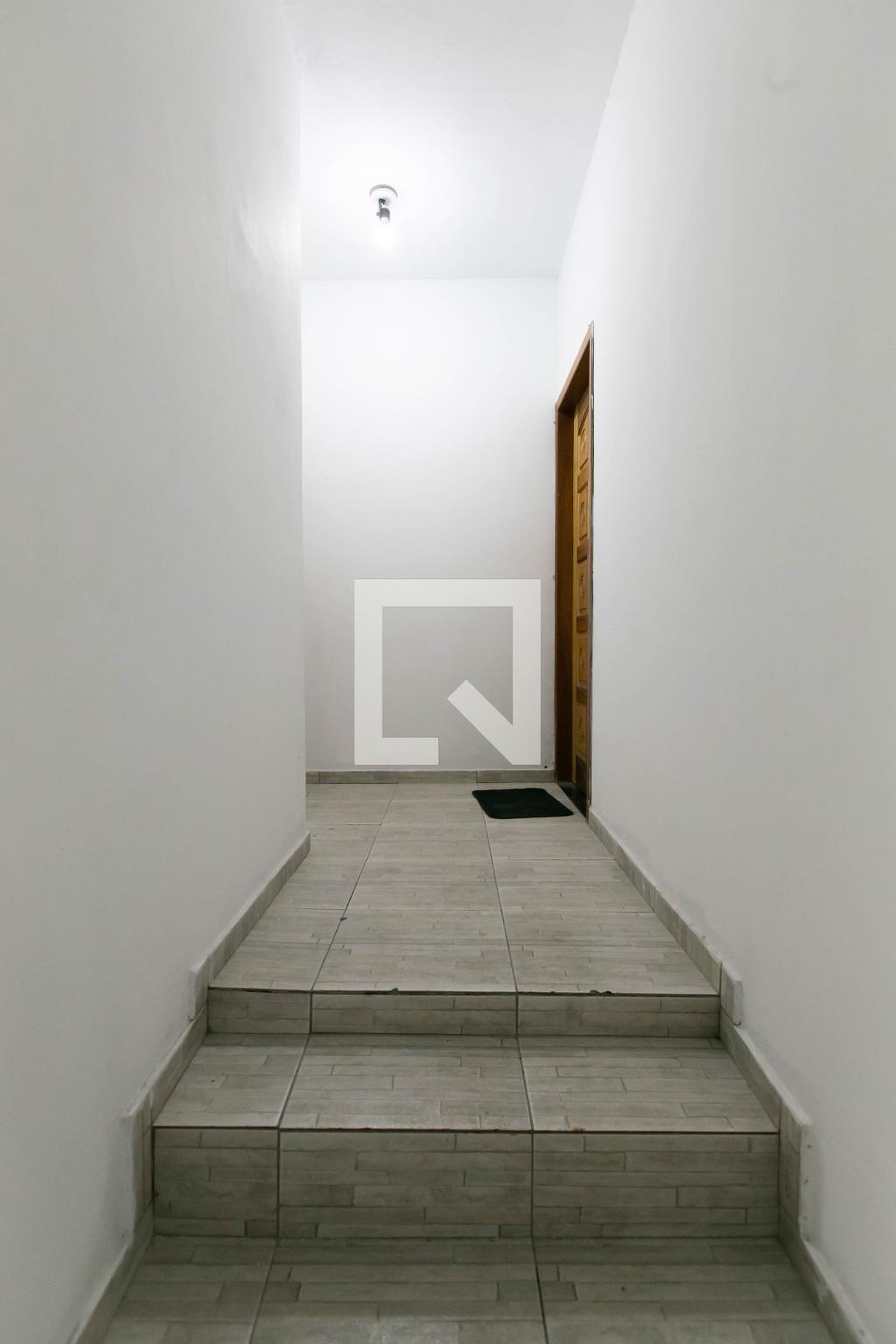 Hall de Entrada Condomínio em Rua Frei Fidelis Mota, 490