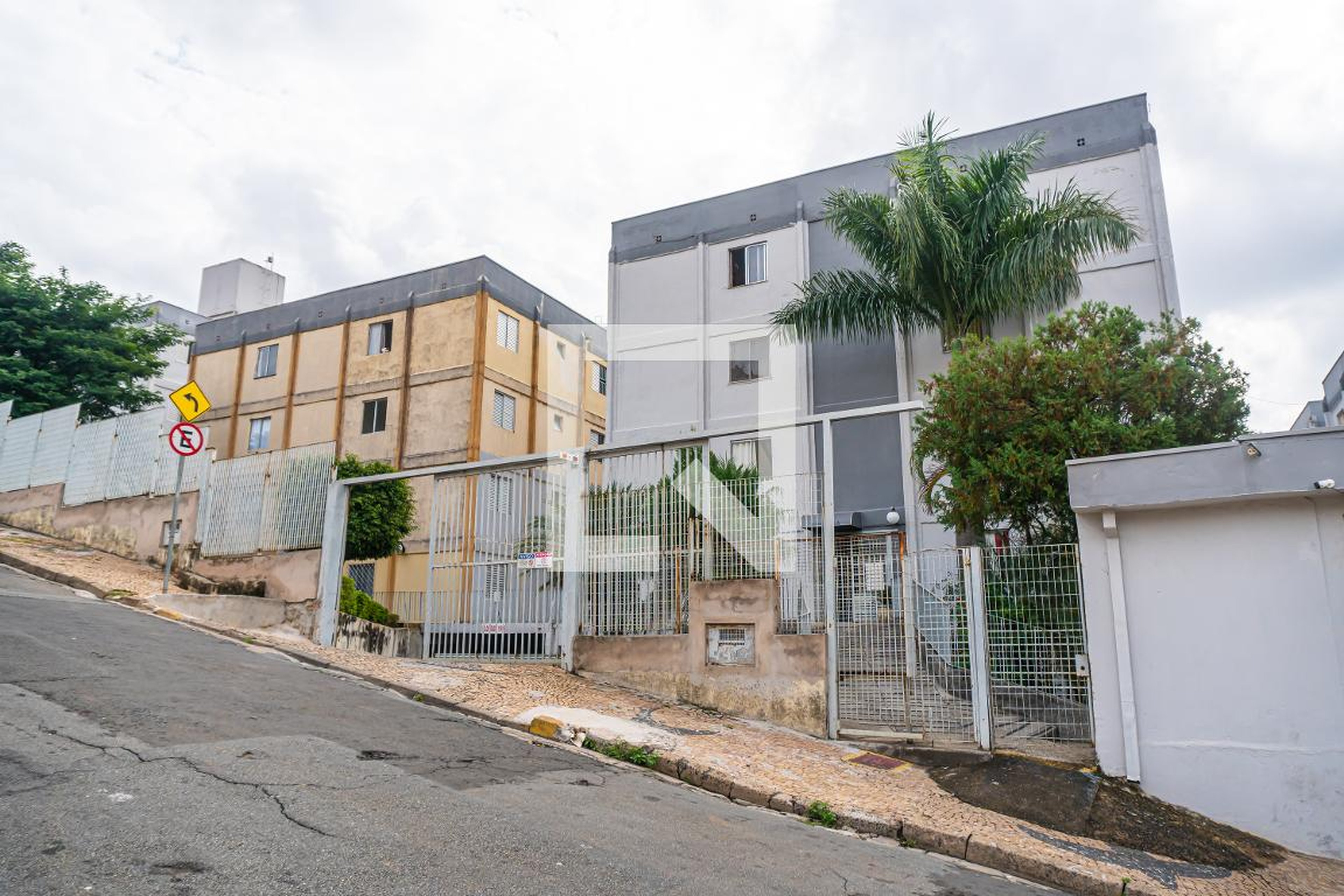 Fachada do Condomínio Condomínio em Rua Ranulfo de Campos Sáles, 1529