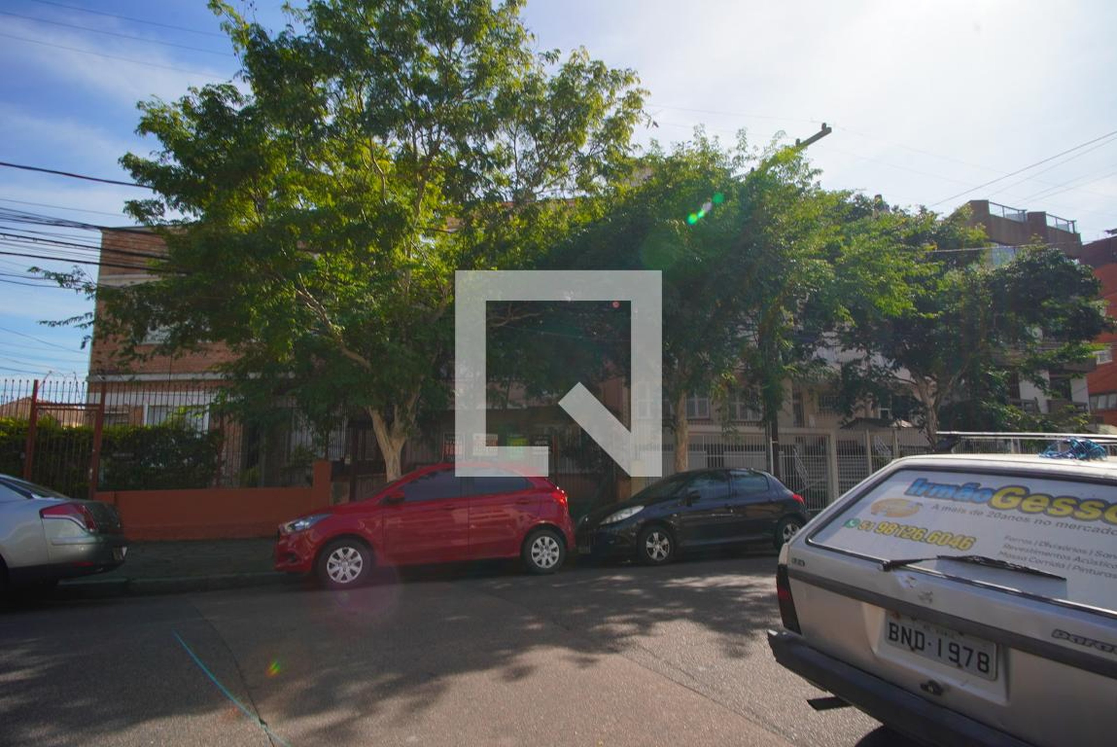 Fachada Condomínio em Rua General Neto, 206