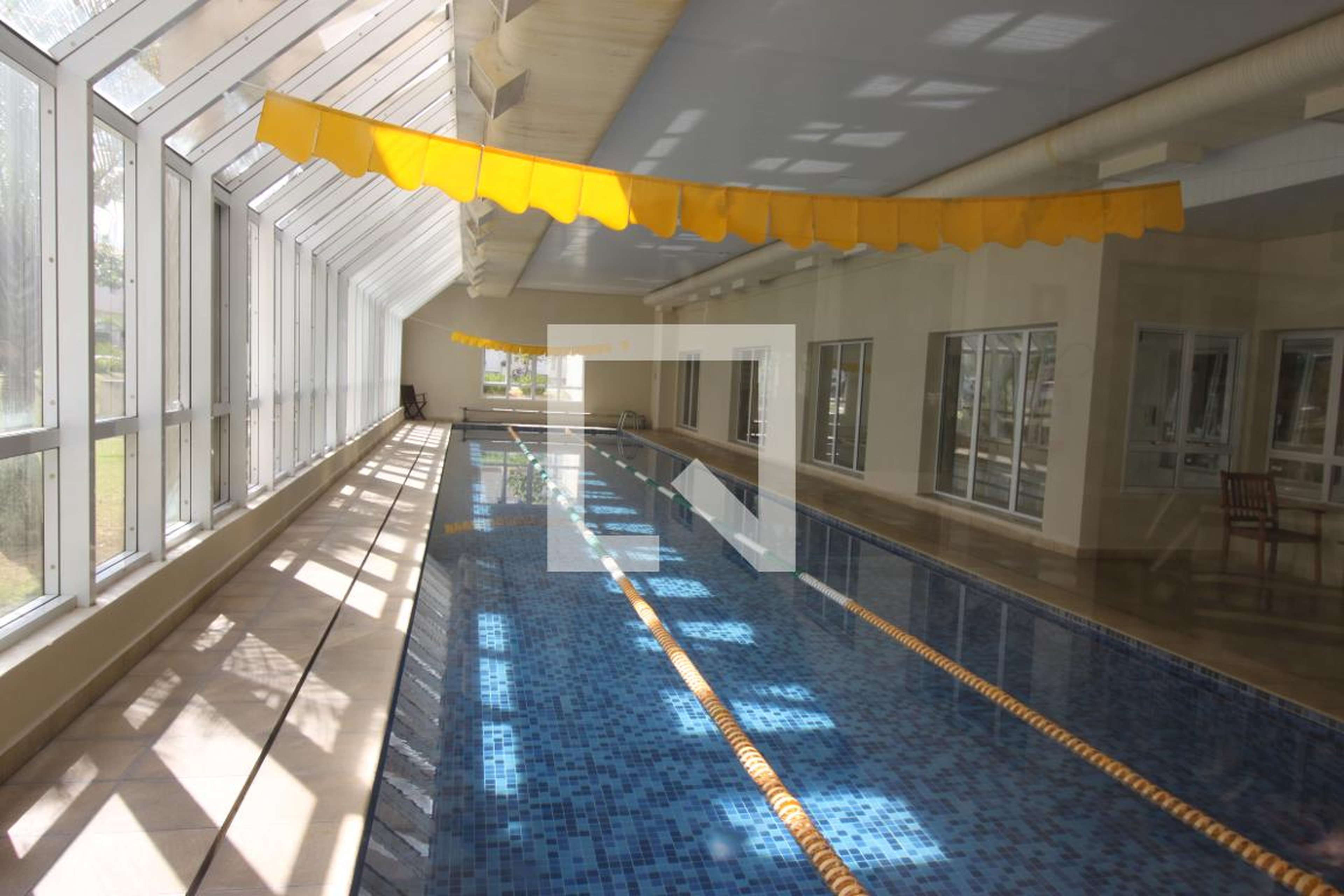 Piscina Coberta - Terrara (Casas)