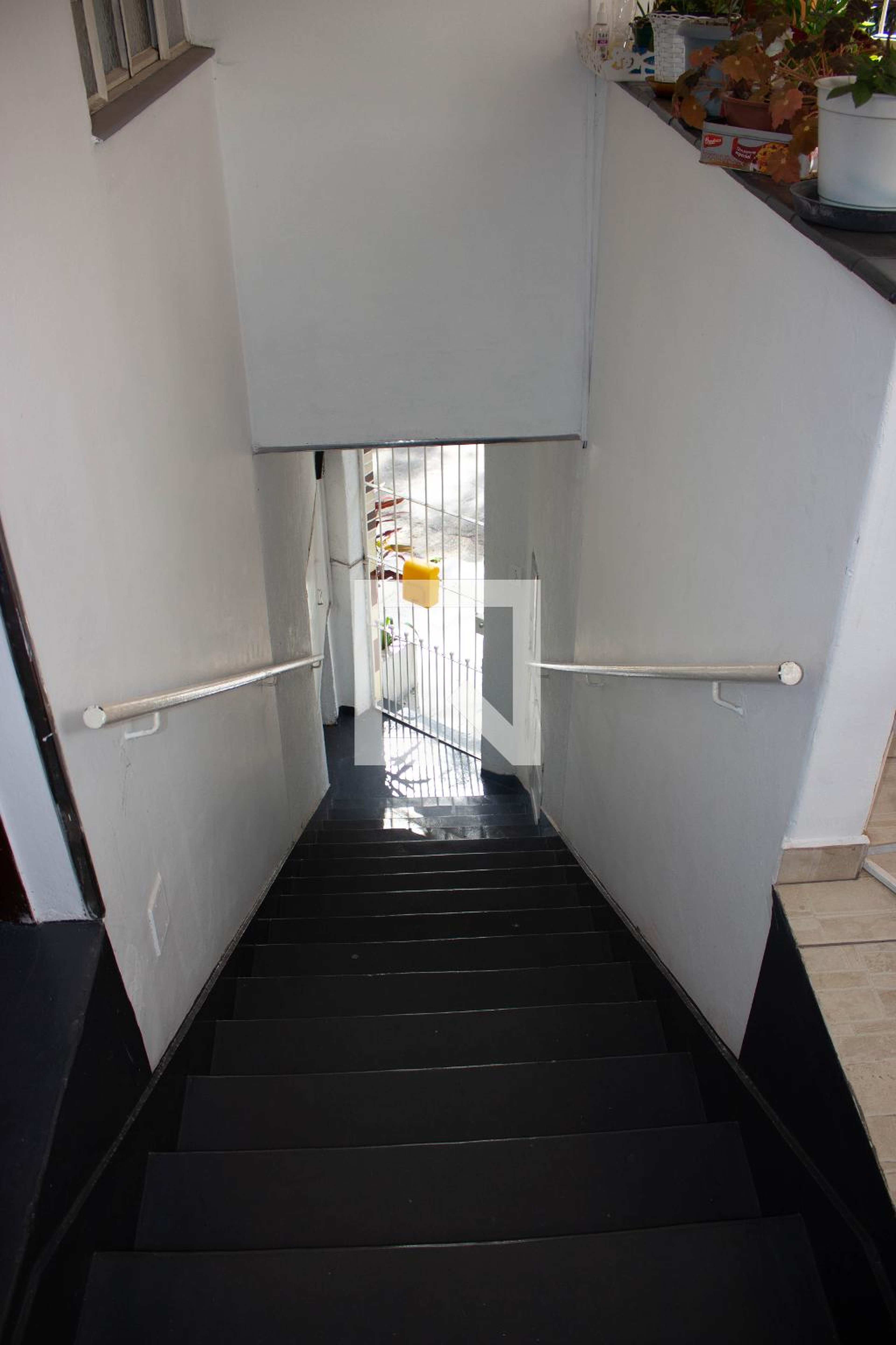 Fachada Condomínio em Rua Palmitinho, 70