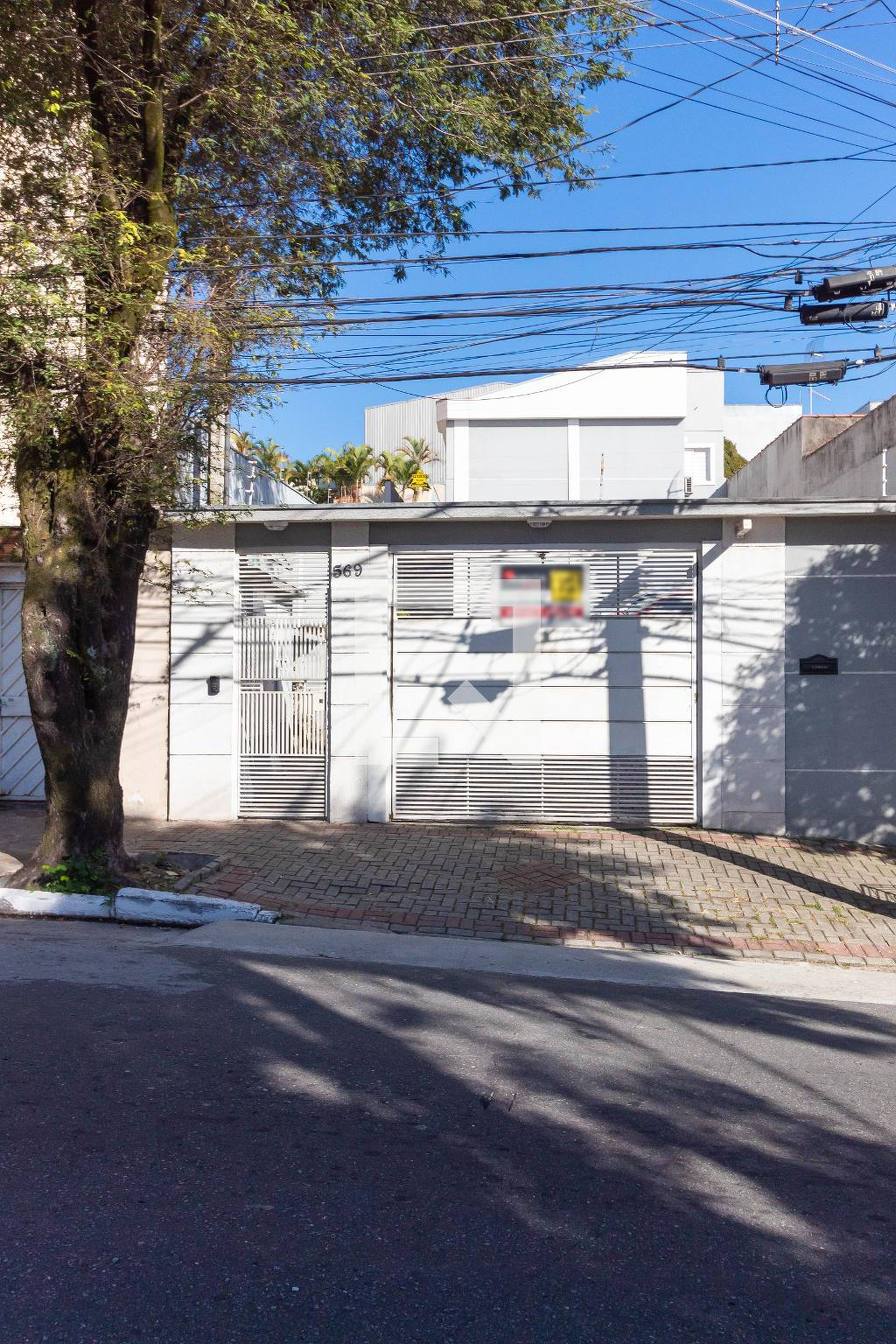 Fachada Condomínio em Rua Mercedes Lopes, 569