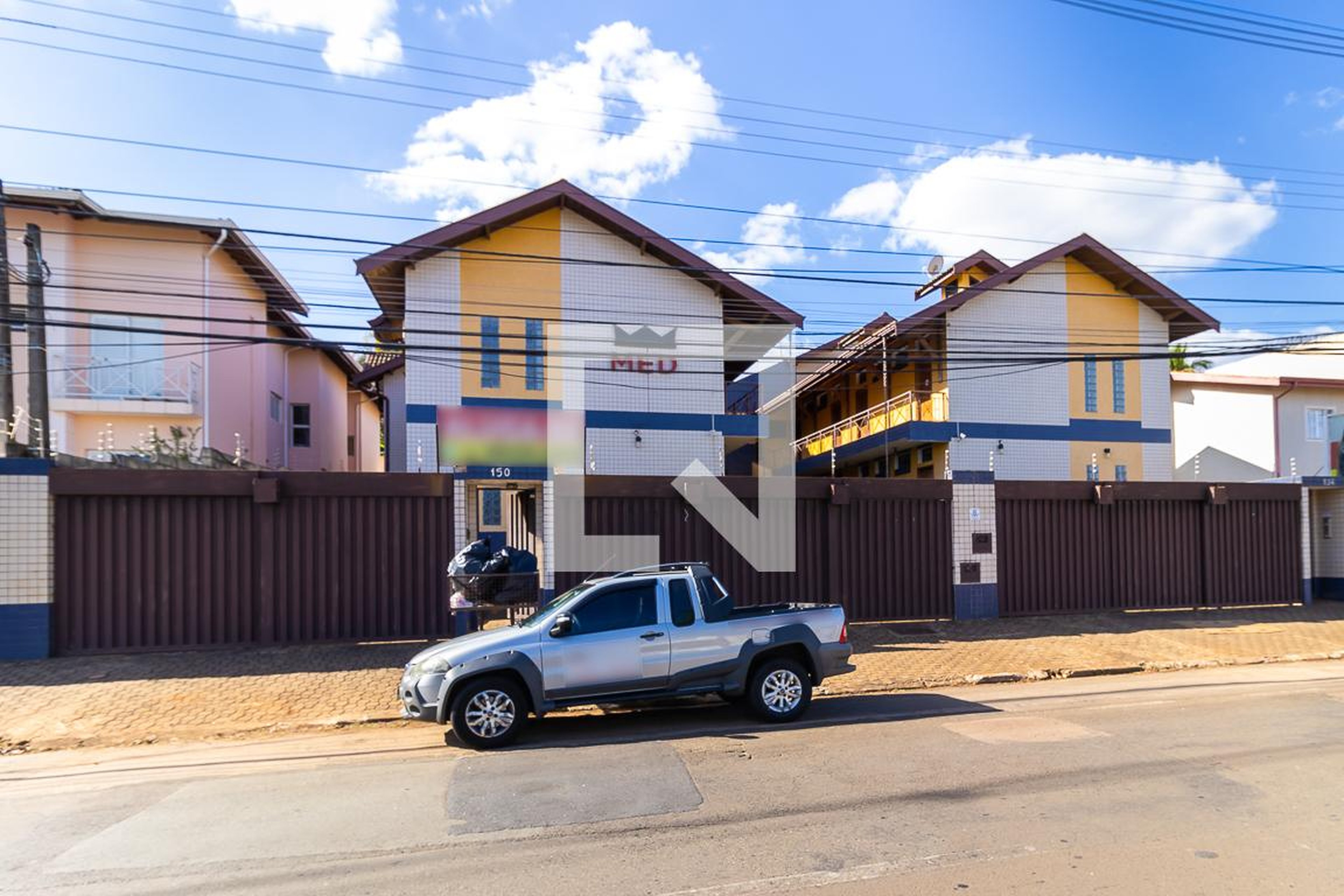 Fachada Condomínio em Avenida José Próspero Jacobucci, 136
