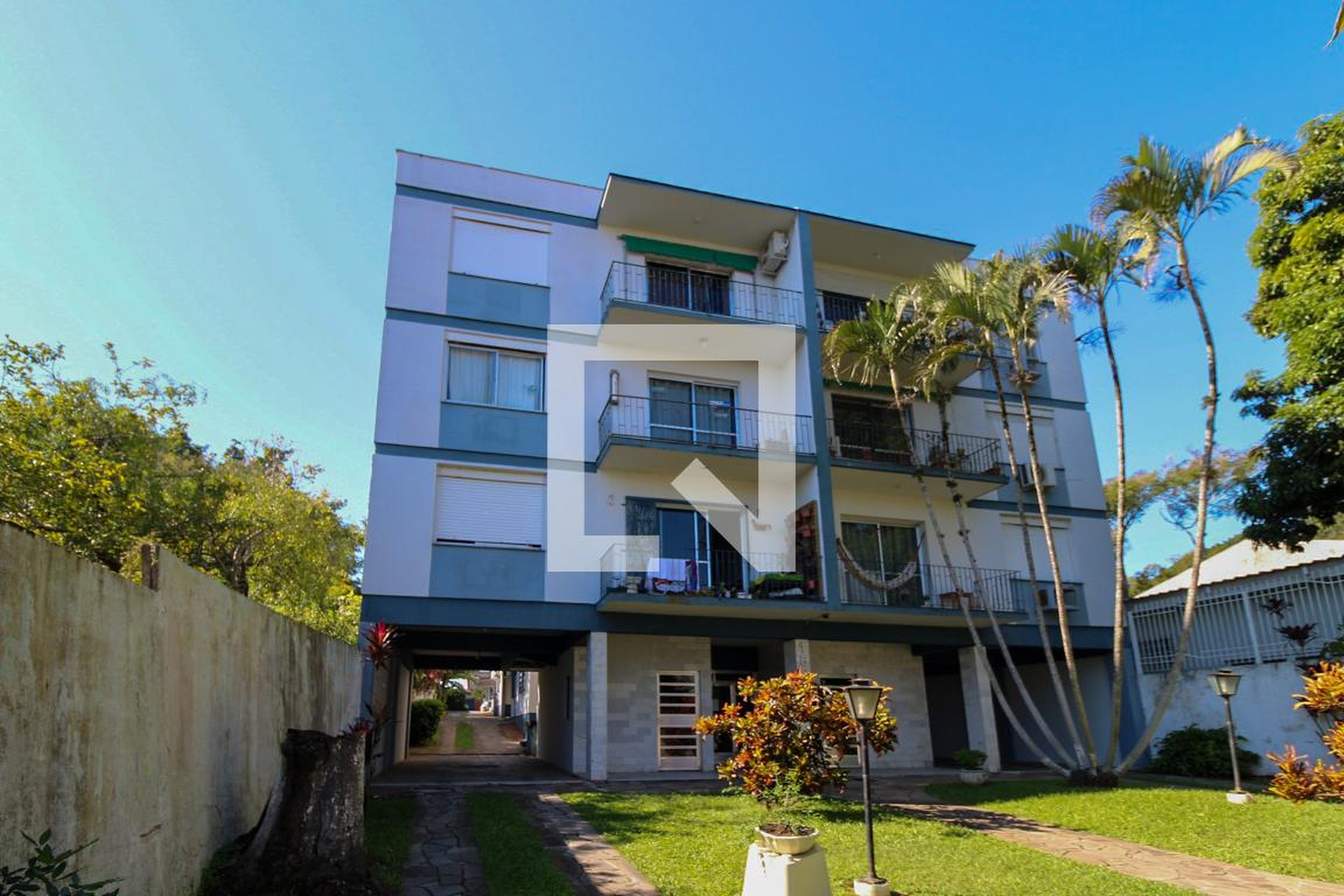 Fachada do Condomínio Edifício Colina Verde