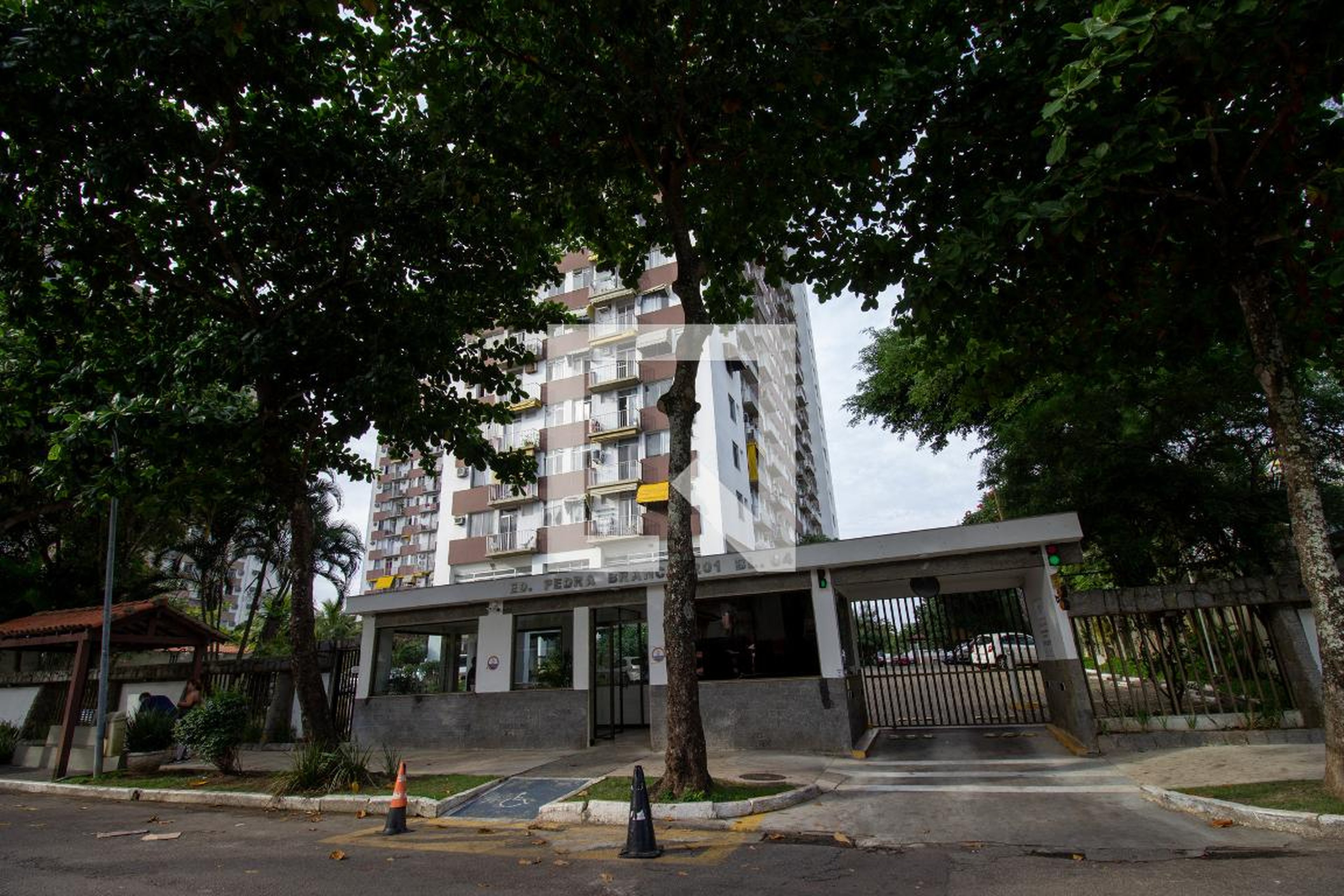 Fachada do Prédio Condomínio Pontões