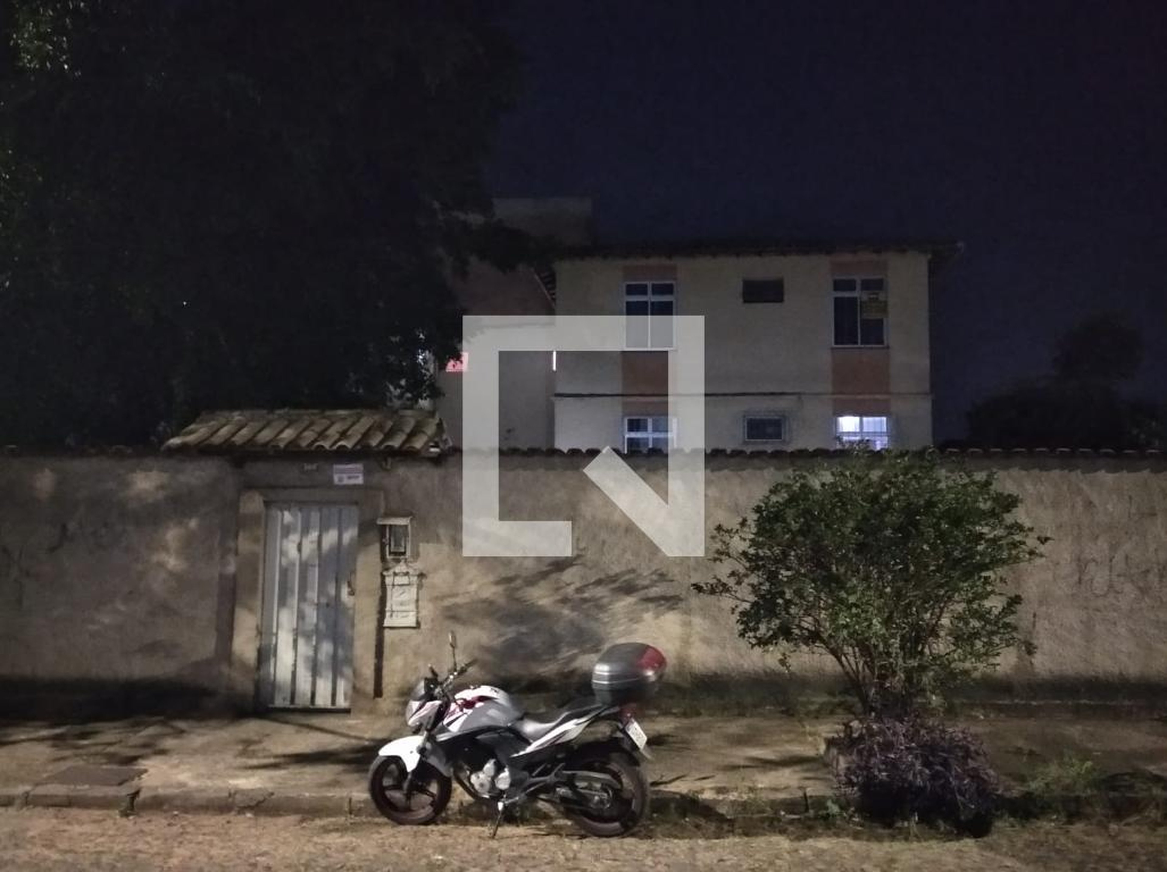 Fachada do Condomínio Condomínio em Rua Bom Jesus da Penha, 180