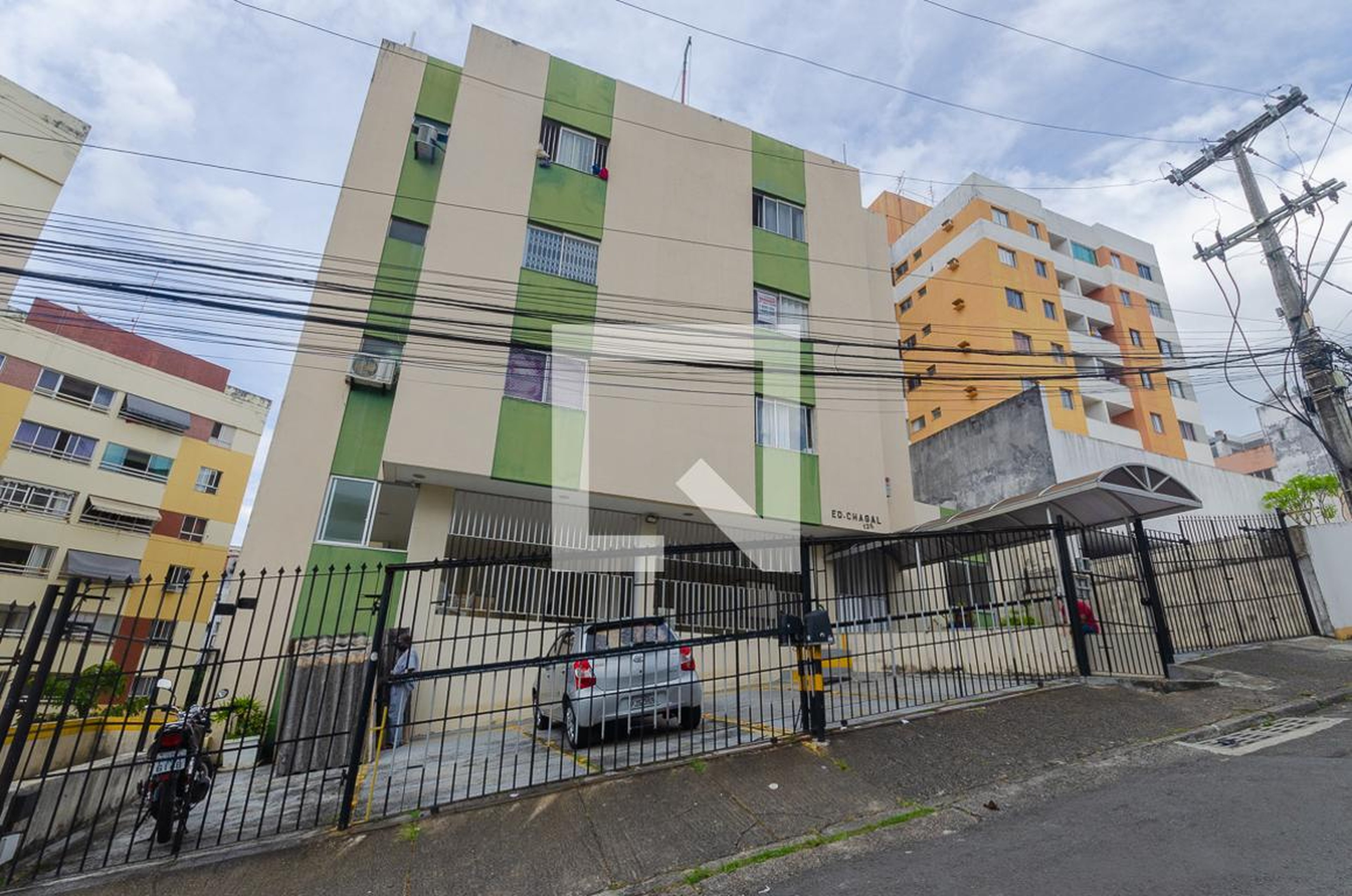 Fachada do Prédio Condomínio em Rua Dom Jerônimo Thomé da Silva, 126