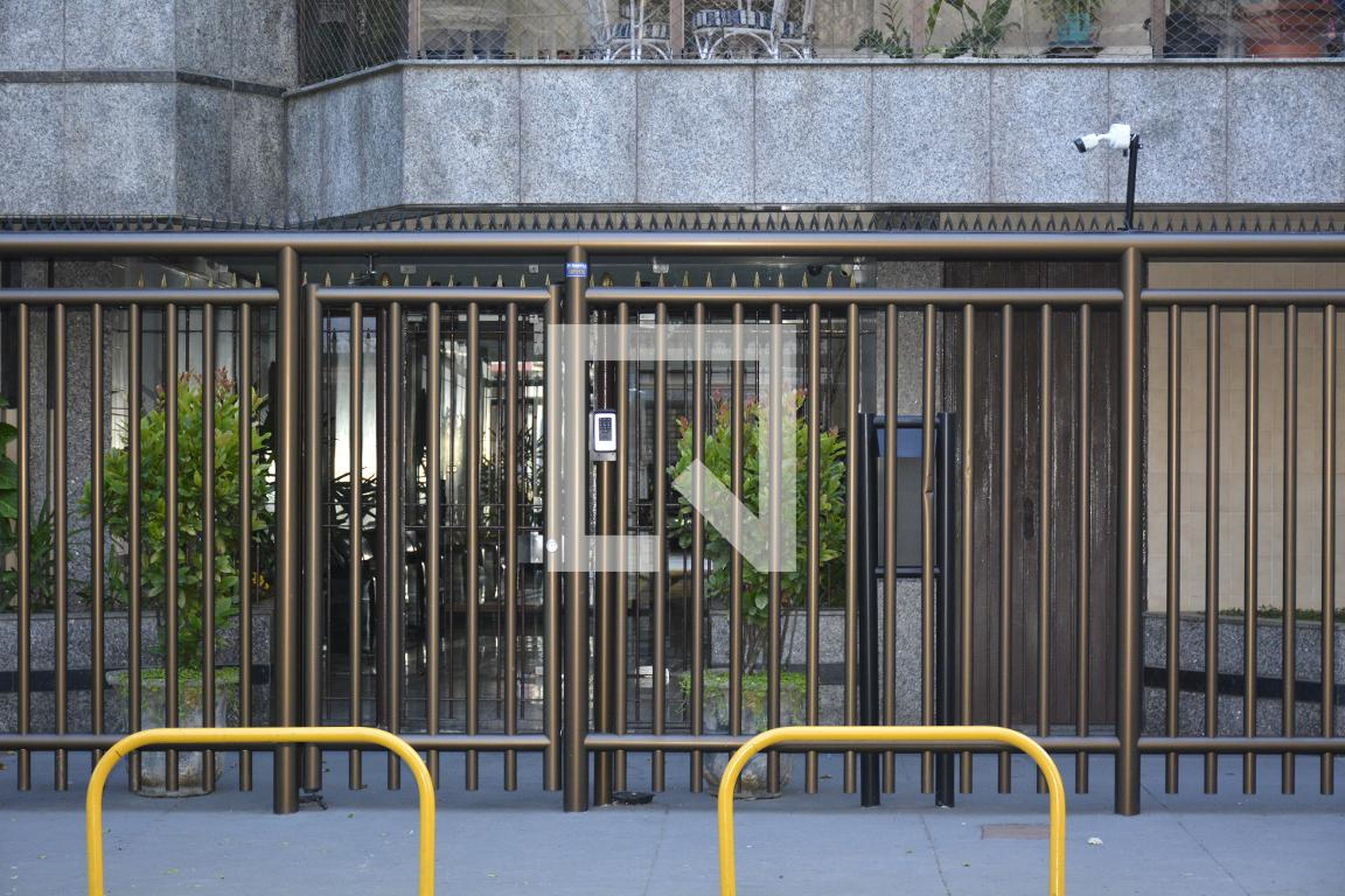 Fachada do Prédio Condomínio em Avenida Francisco Alves, 61