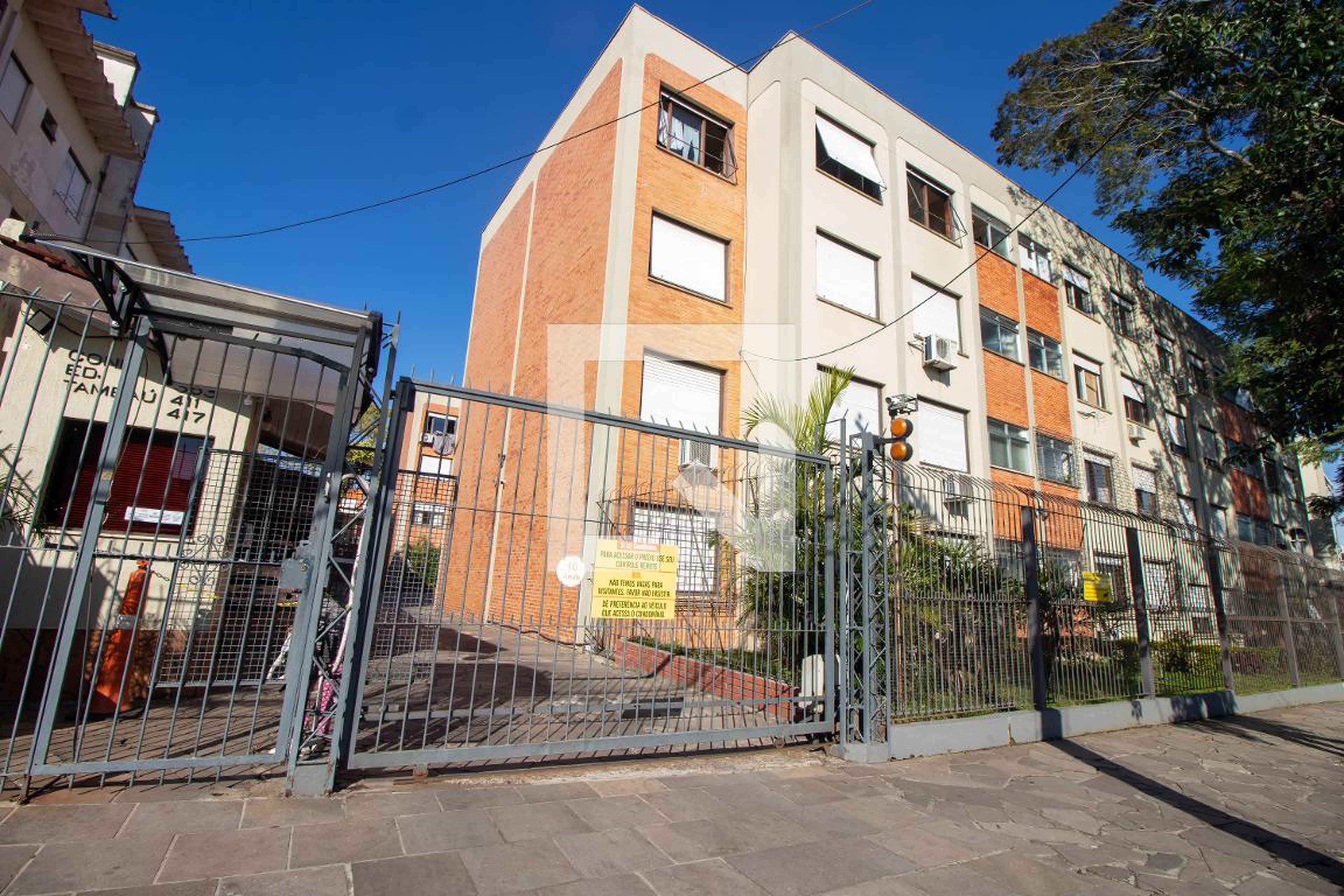 Fachada do Condomínio Condomínio em Rua Barão de Bagé, 363