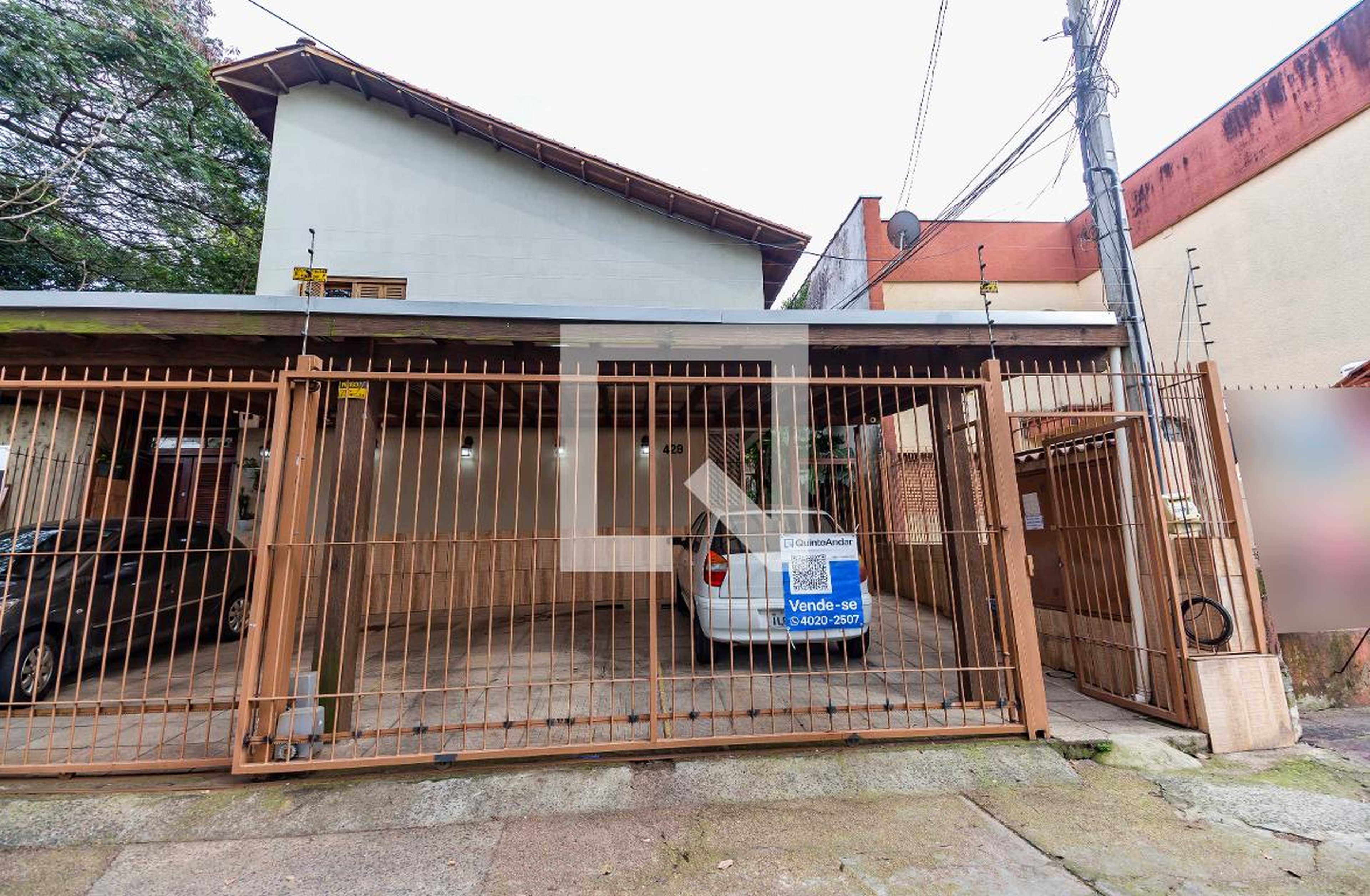 Fachada do Condomínio Condomínio em Avenida Alcides Maia, 428