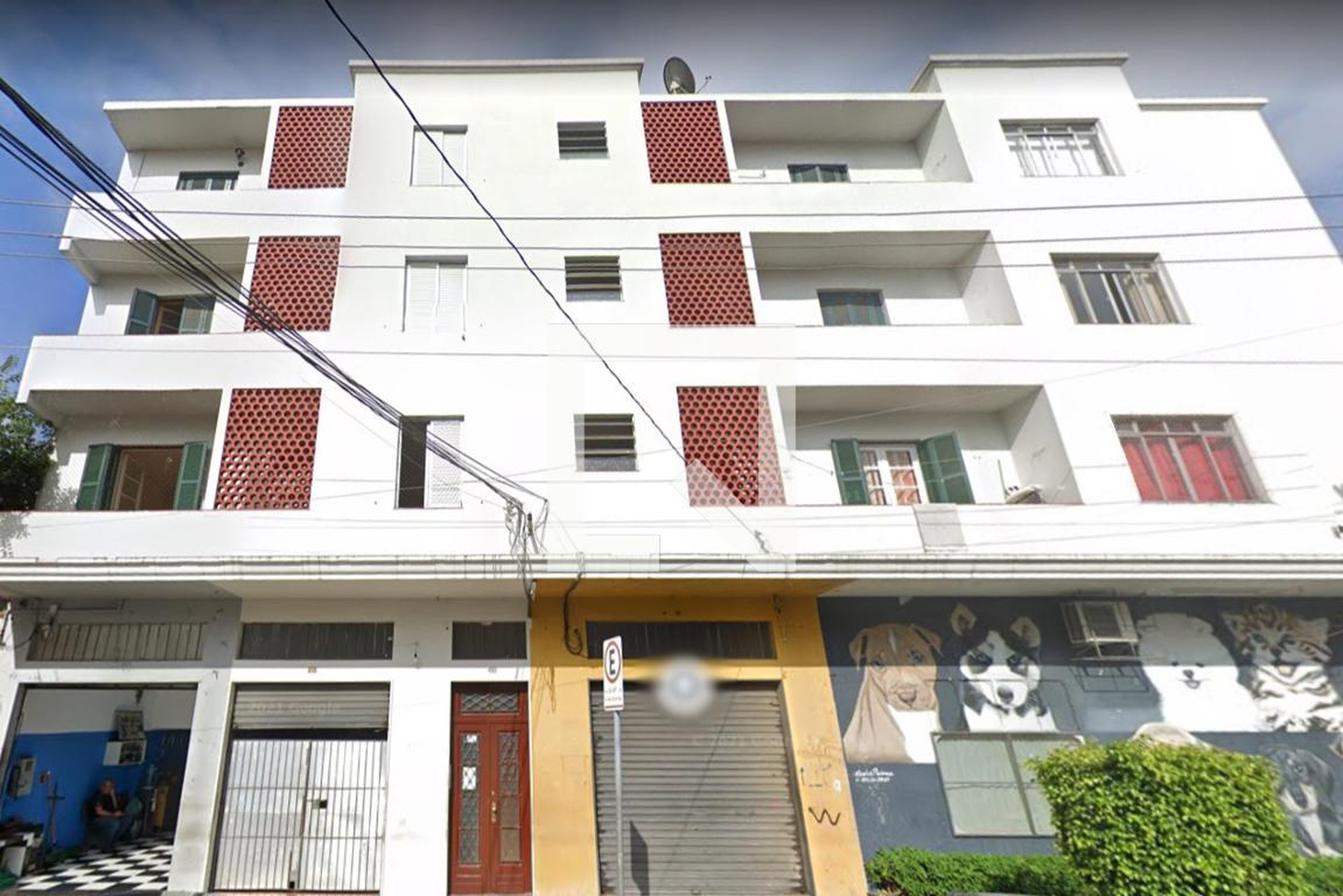 Fachada Condomínio em Rua Rodovalho da Fonseca, 97