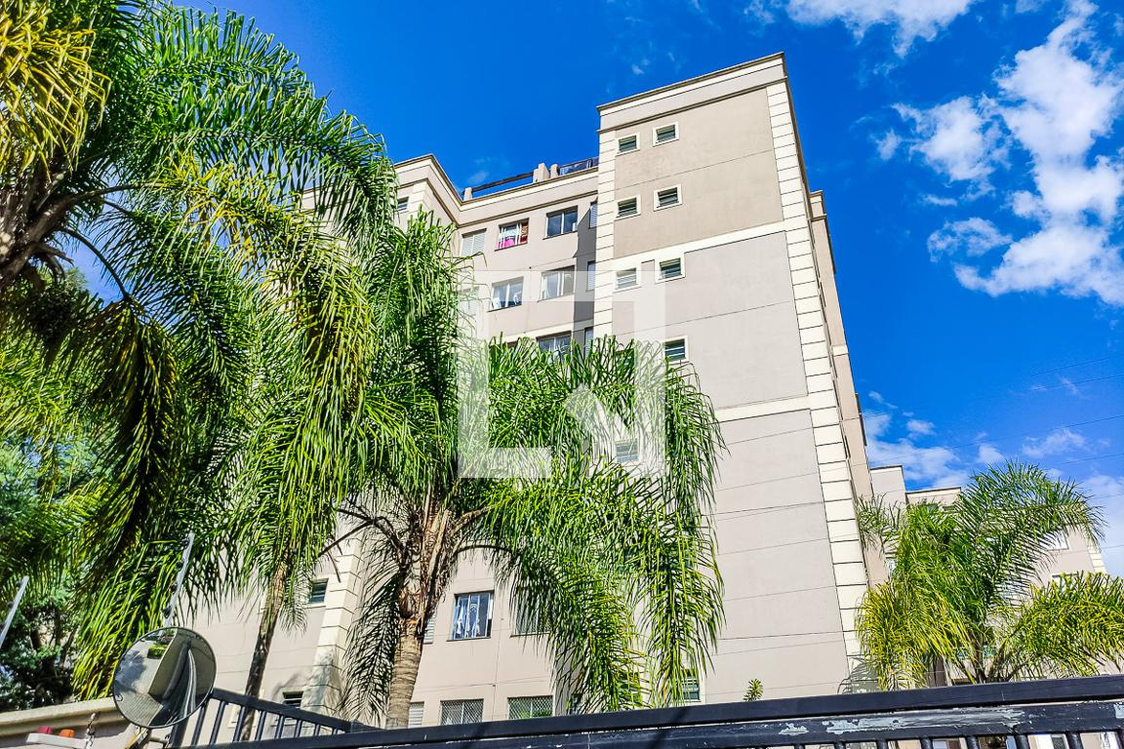 Fachada Condomínio em Rua Deputado Laércio Corte, 310