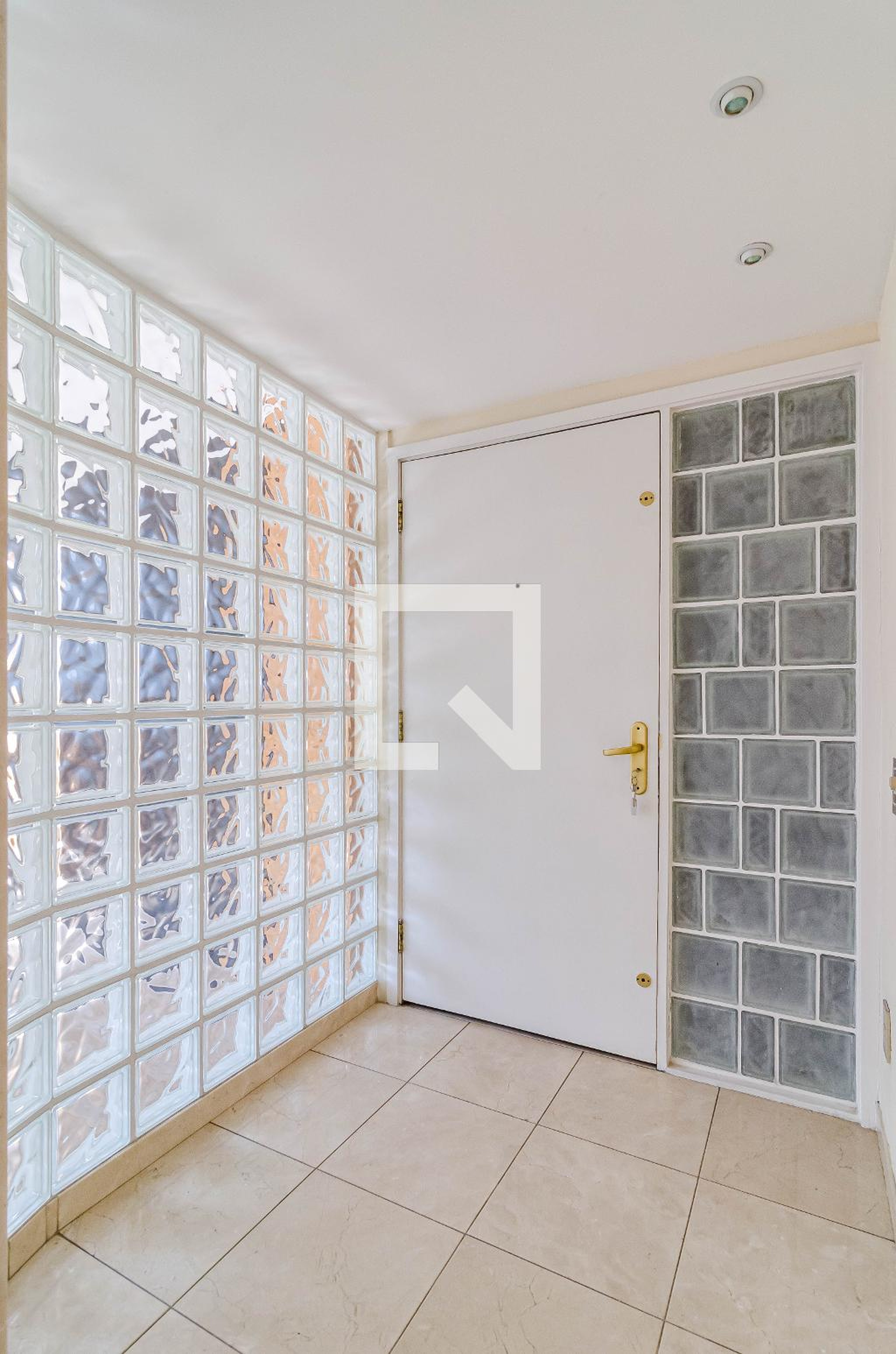 Entrada - Hugo Eduardo