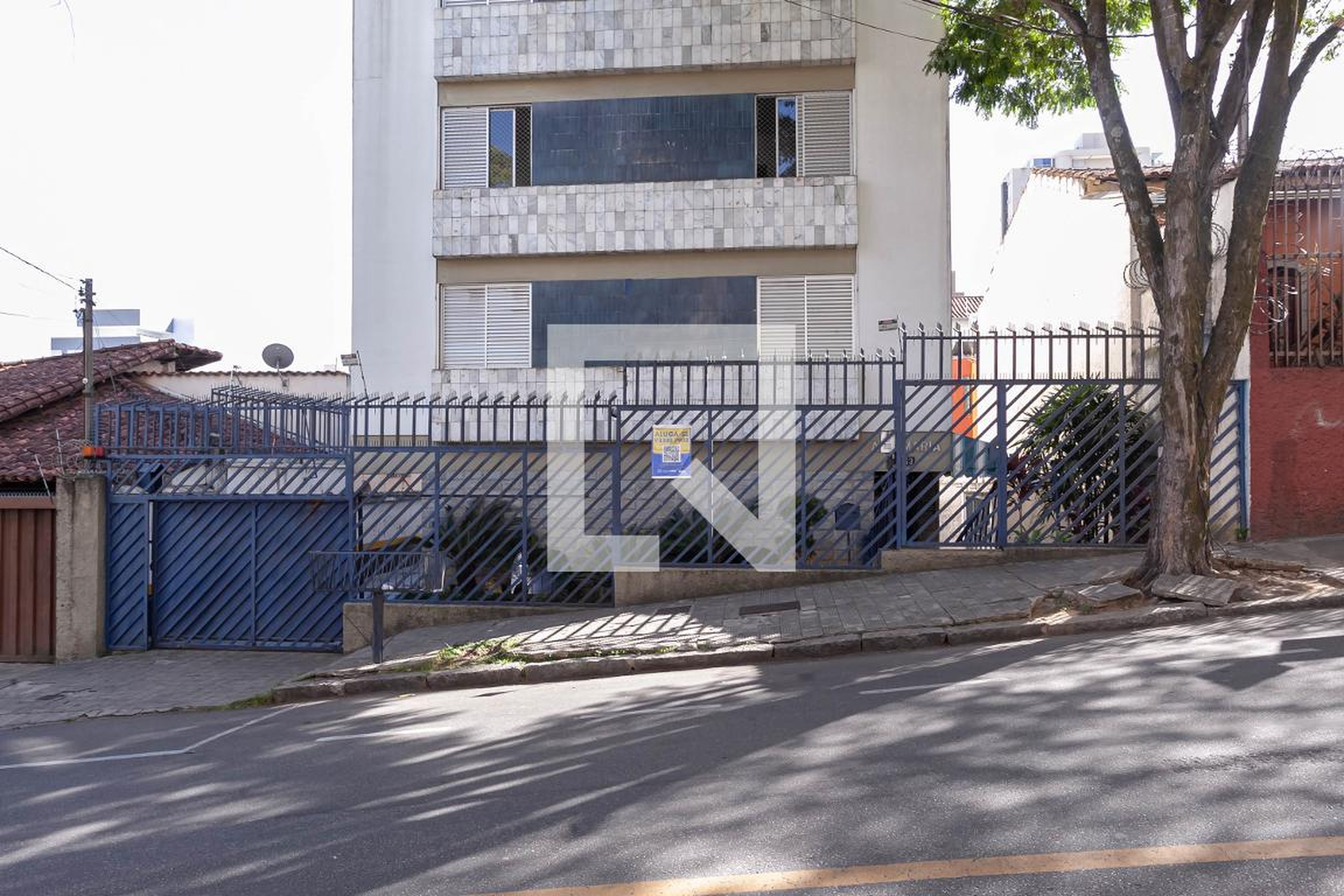 Fachada do prédio Condomínio em Rua Henrique Passini, 563