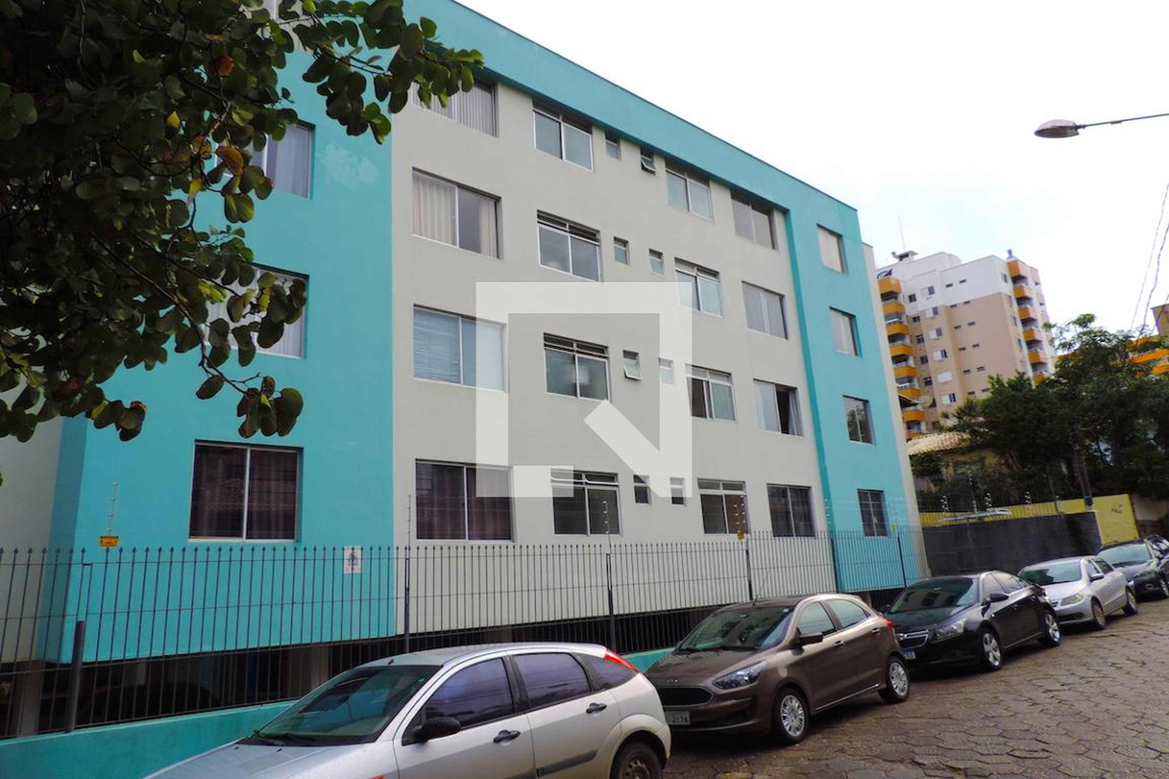 Fachada Condomínio em Rua Francisco Goulart, 278