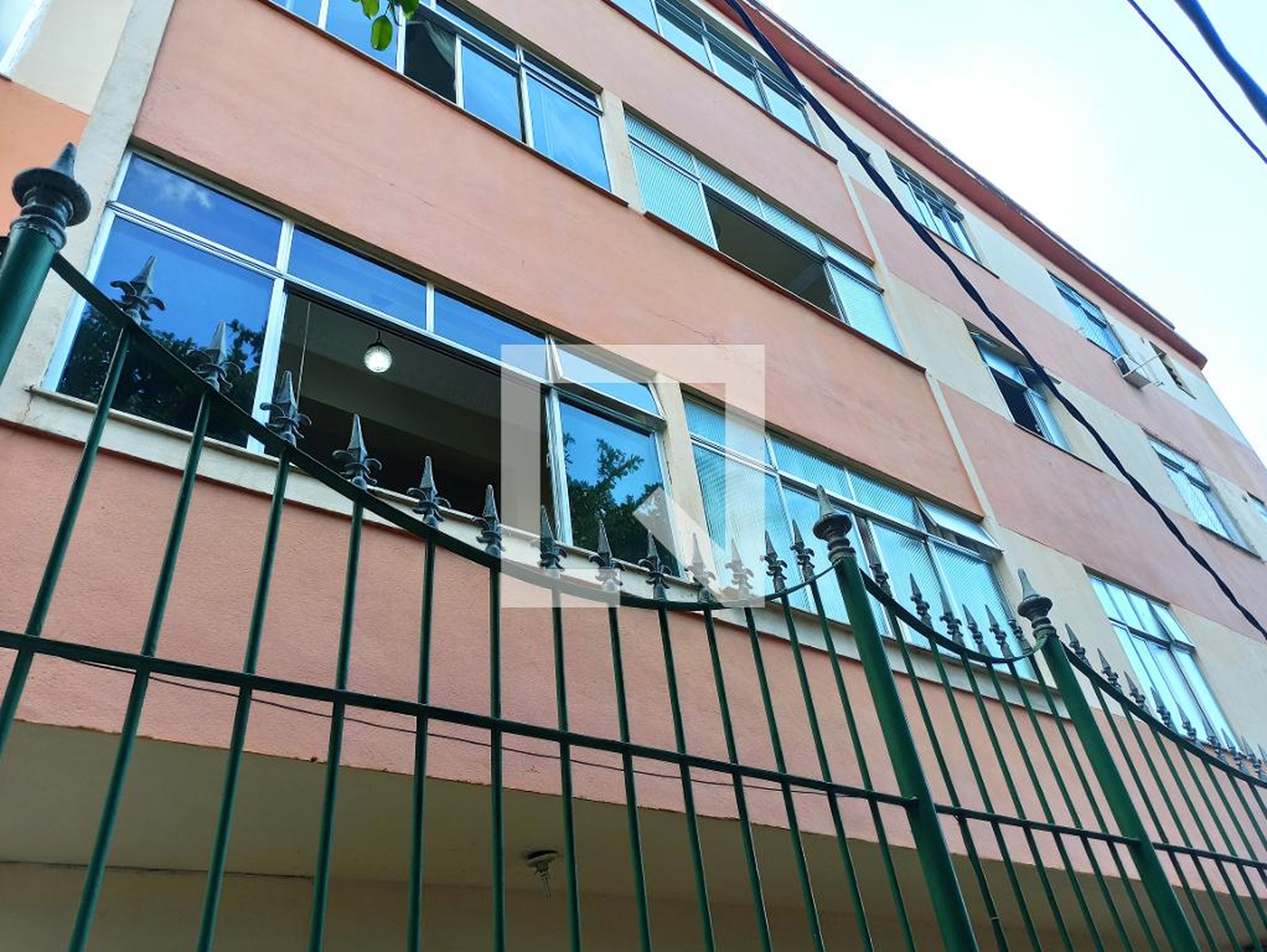 Fachada Condomínio Dezesseis de Julho