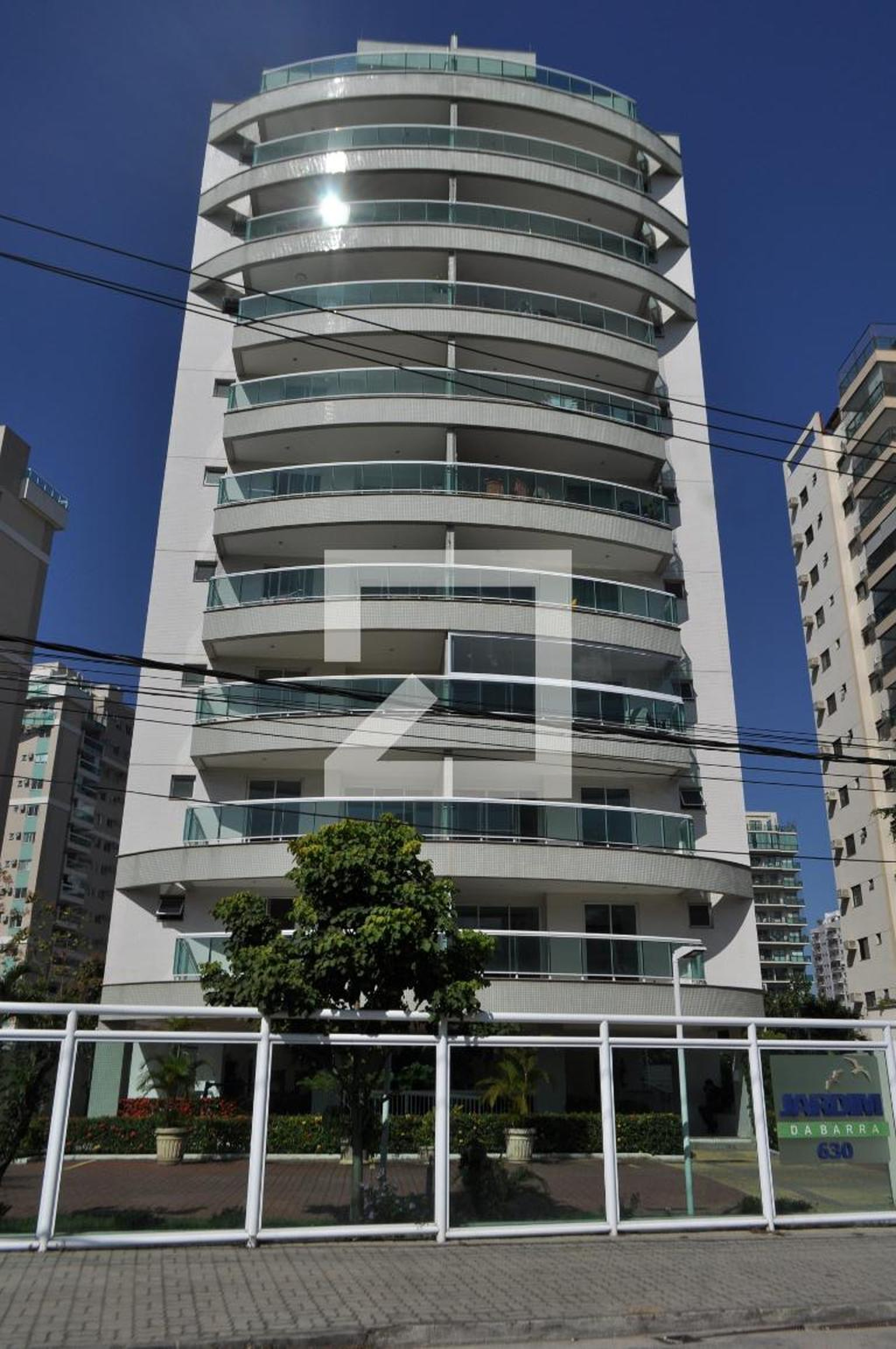 Fachada do Condomínio Residencial Jardim da Barra