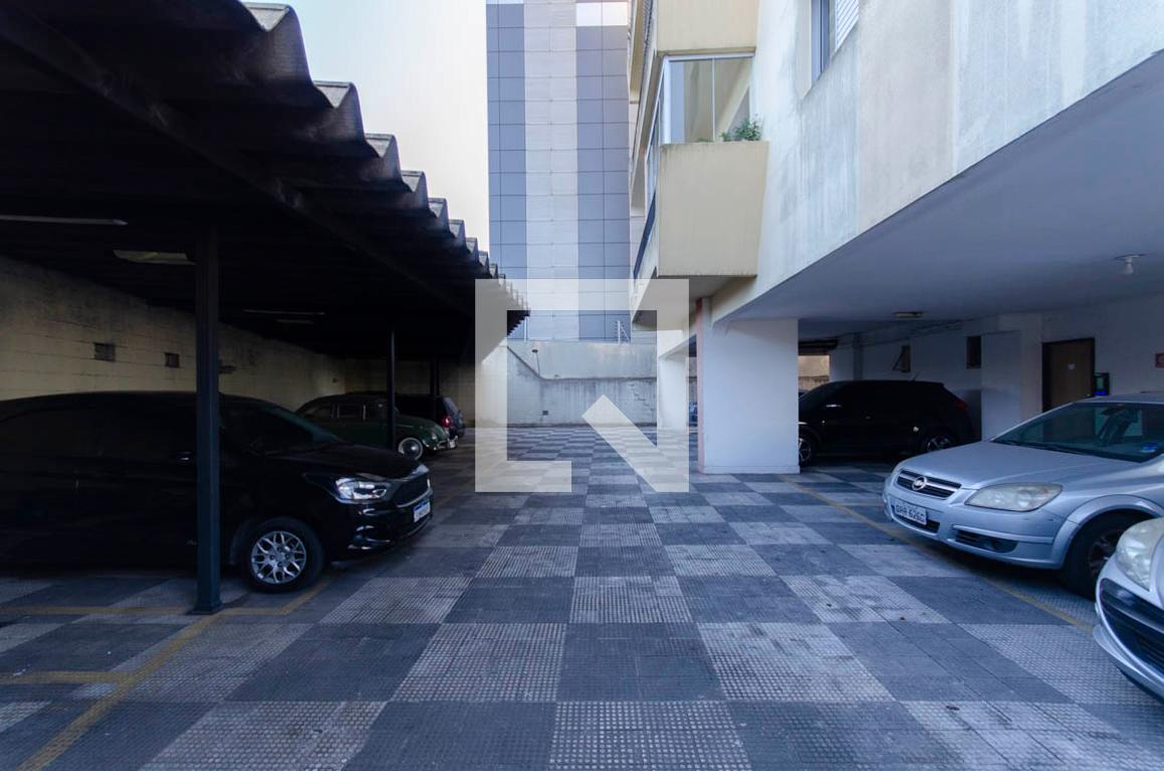 Estacionamento - Anna Teresa