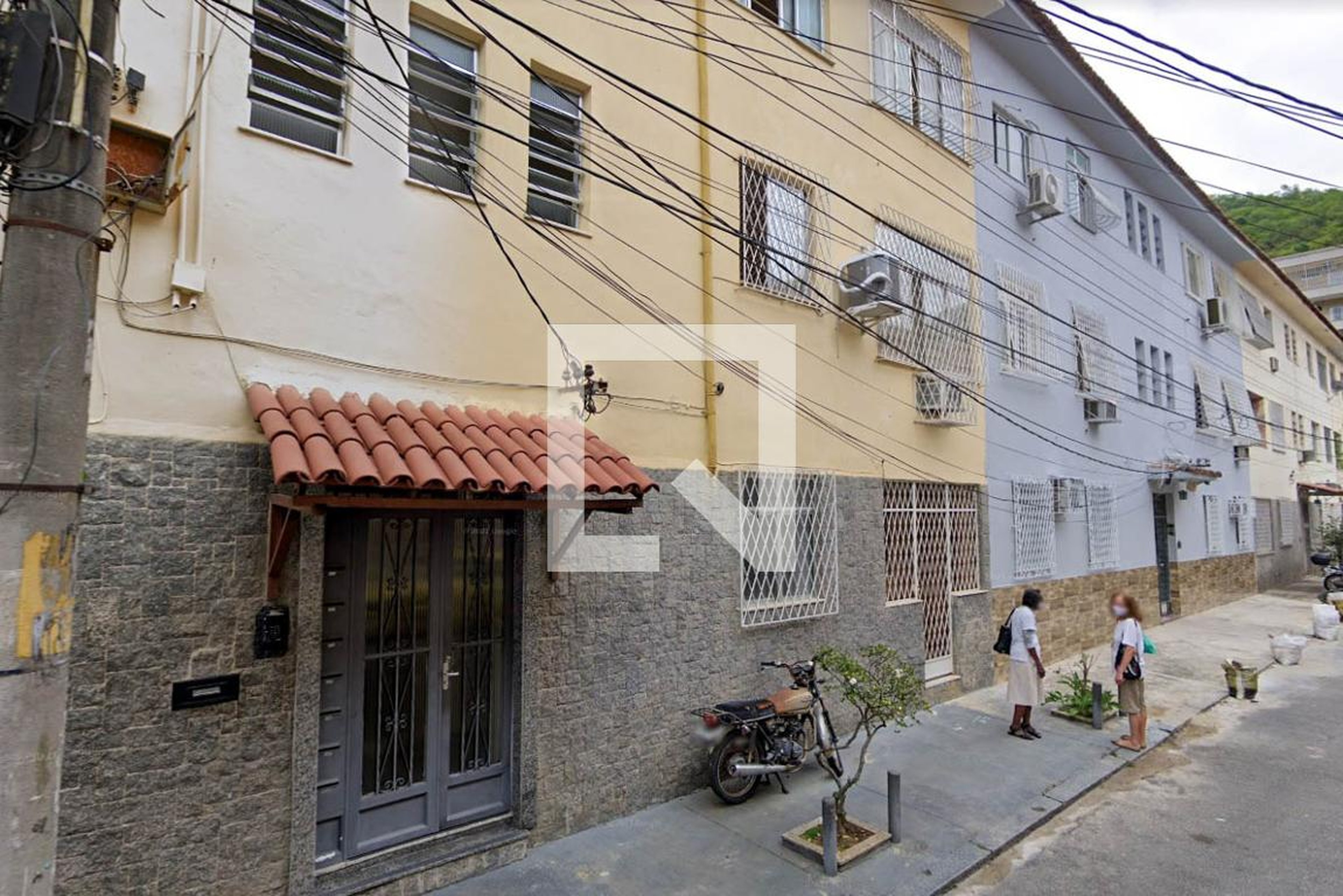 Fachada Condomínio em Travessa Caruaru, 47