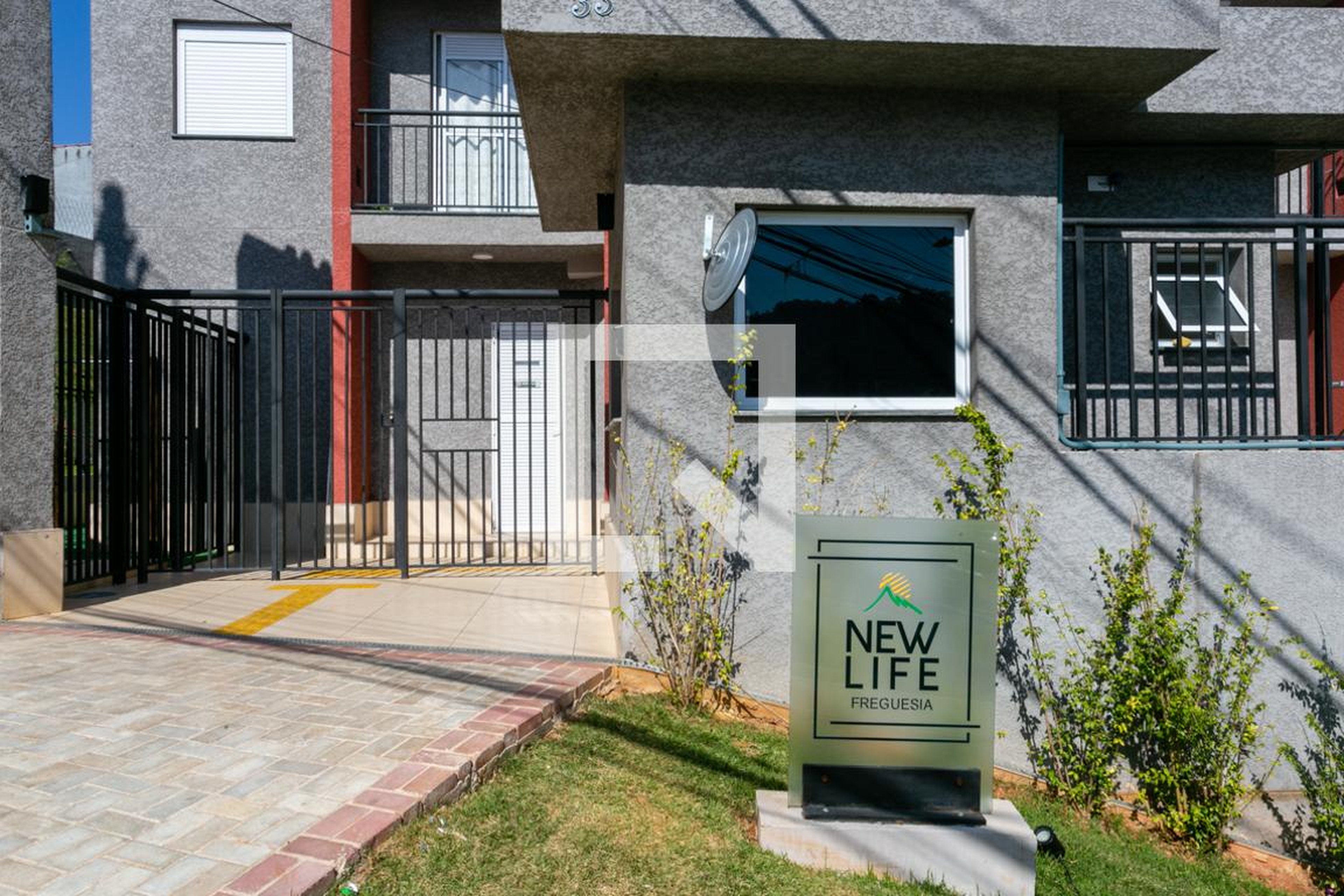 Fachada do condomínio Condomínio New Life Freguesia