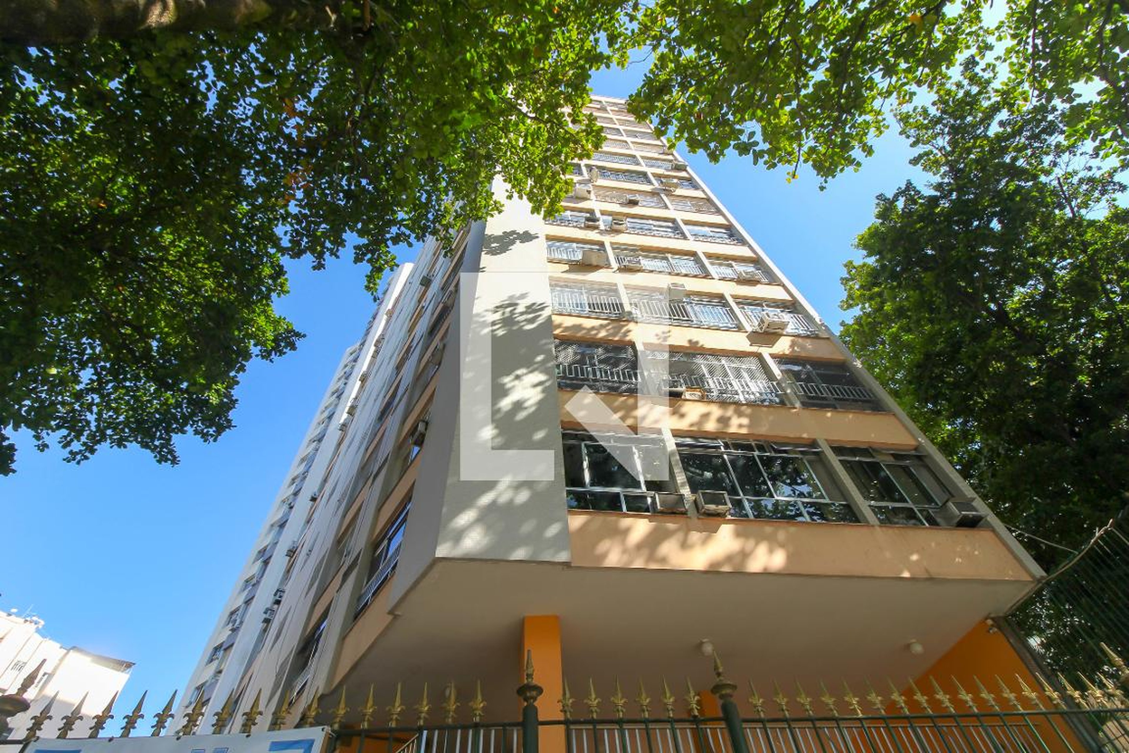 Fachada Condomínio Casa do Romancista