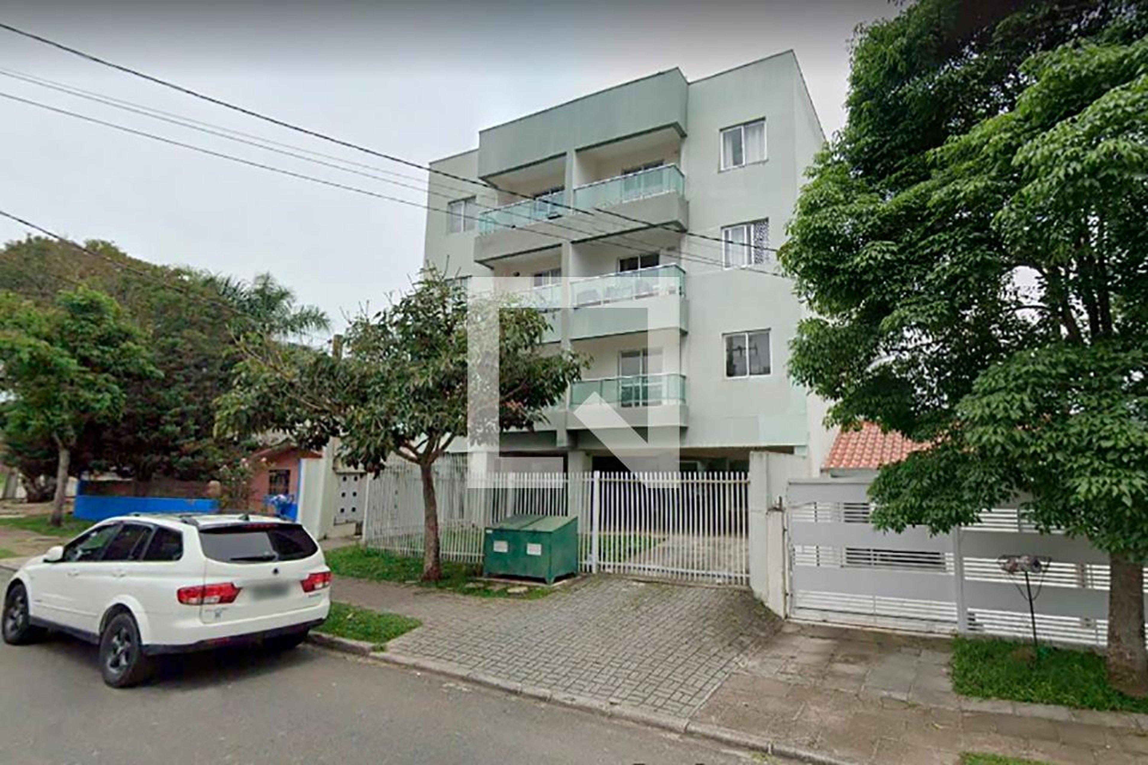 Fachada do Condomínio Condomínio em Rua Antonina, 556