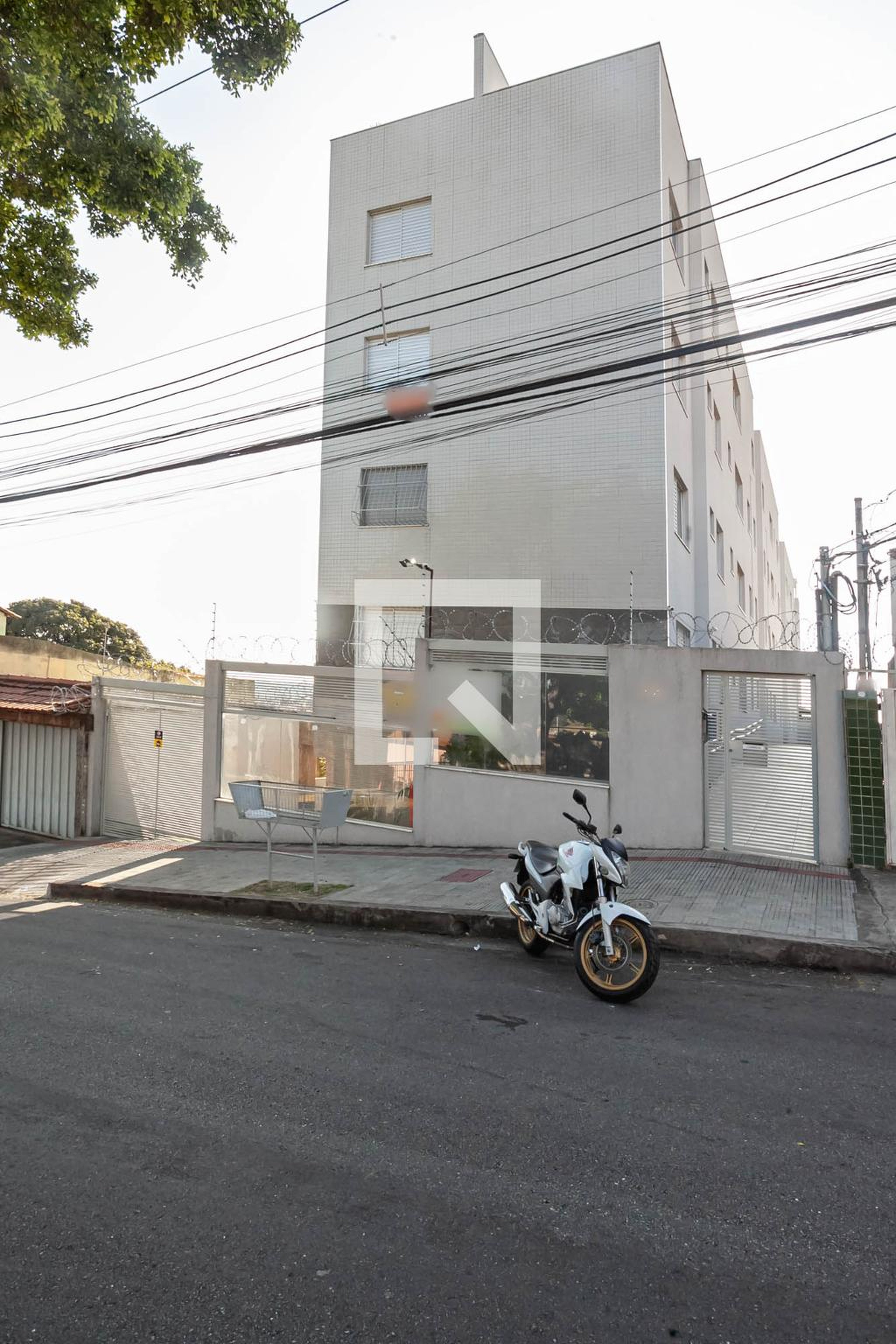 Fachada do prédio Condomínio em Rua Osmário Soares, 400
